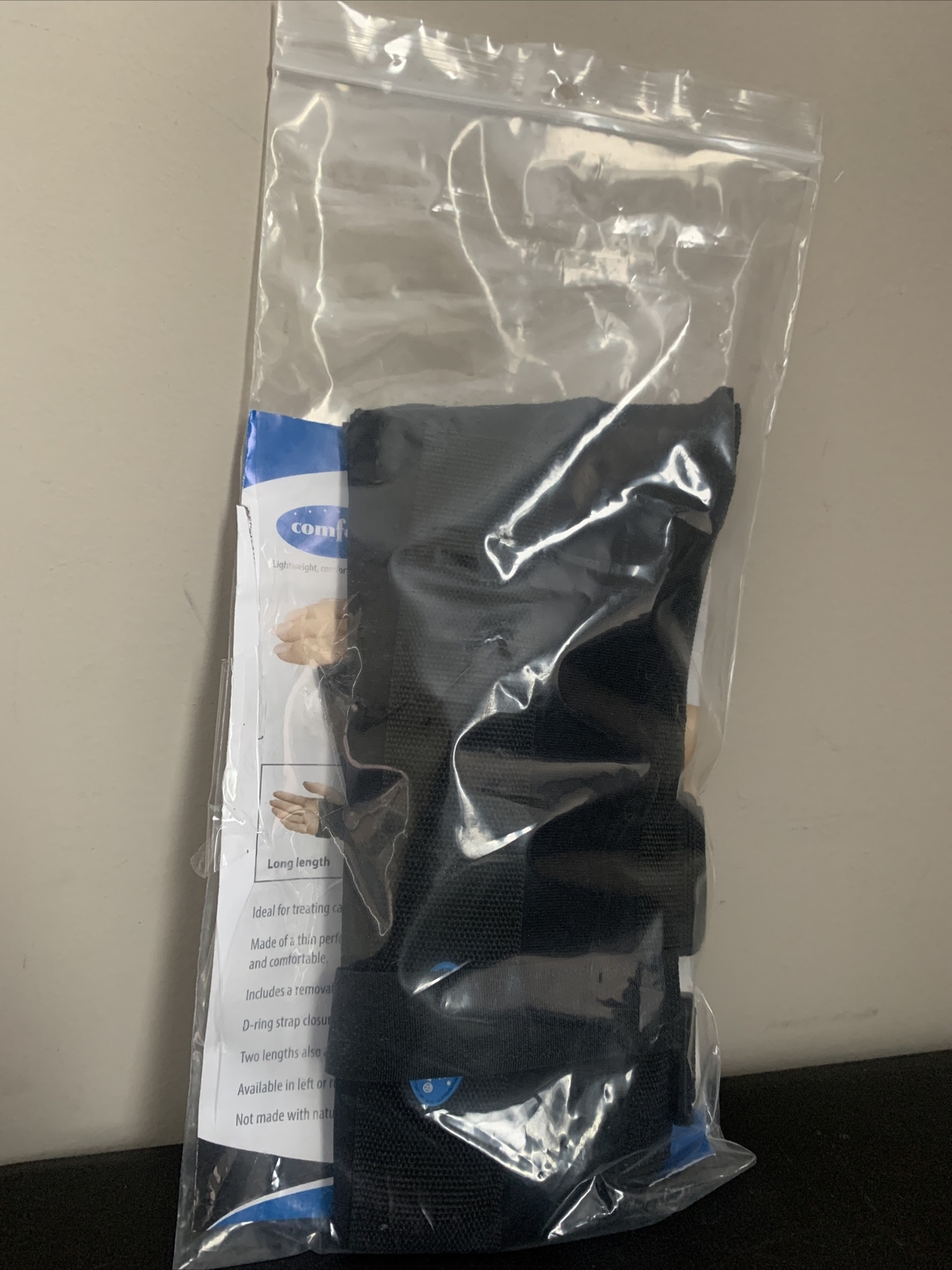 Comfort Cool D-Ring Wrist Orthosis b8