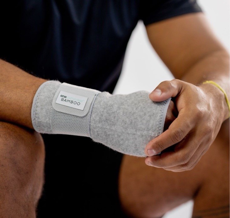 ONE COMPRESS Premium Bamboo Wrist Sleeve – Size Small