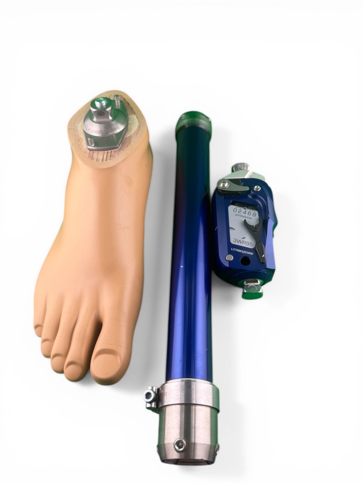 otto bock 3WR95 1WR95 4WR95=3 2WR95=1 aqua prosthetic. Knee, right foot sz 27