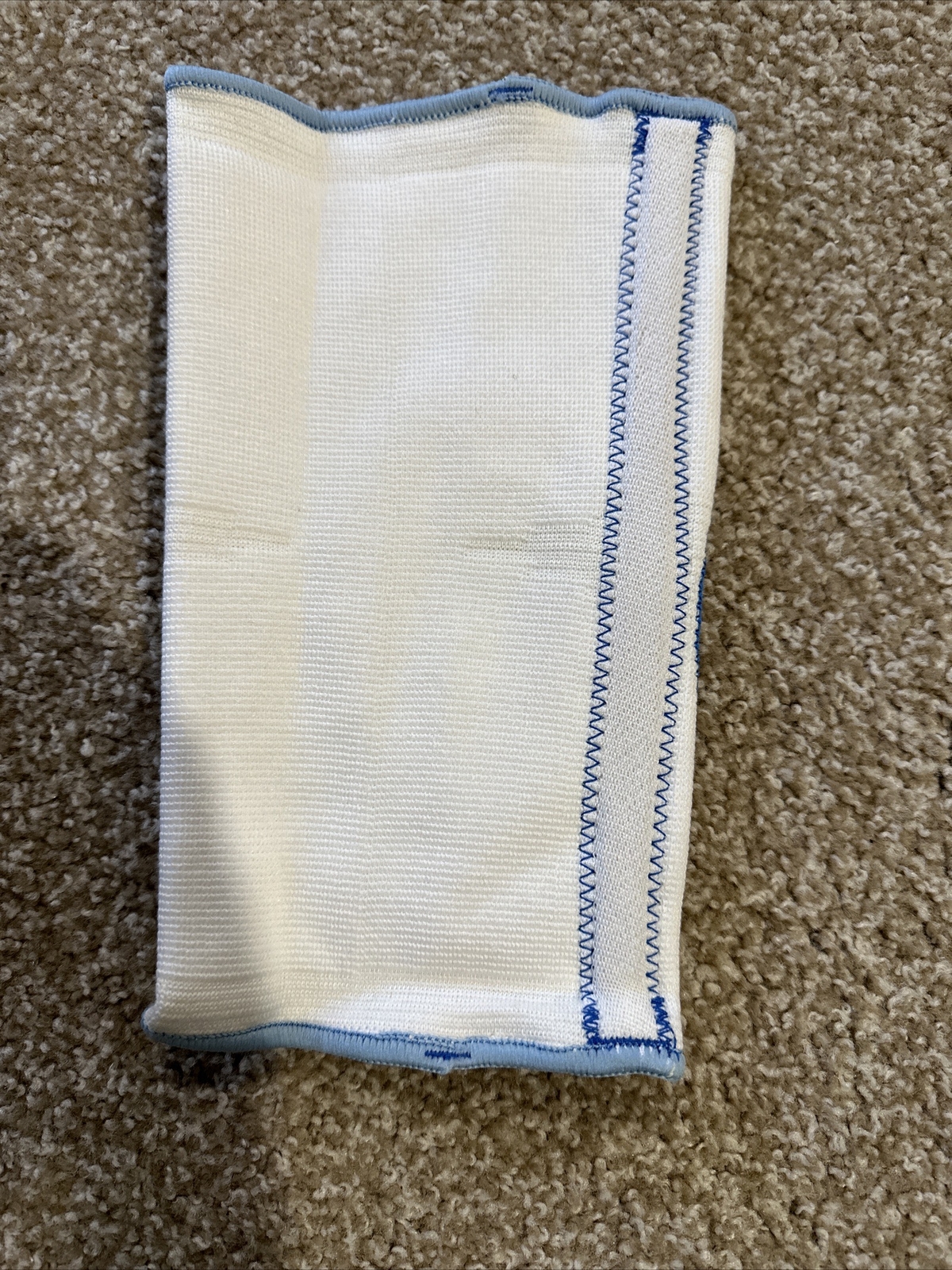 ALEX Ortho Open Patella Knee Immobilizer Supportive Foam Laminated Elastic Brace