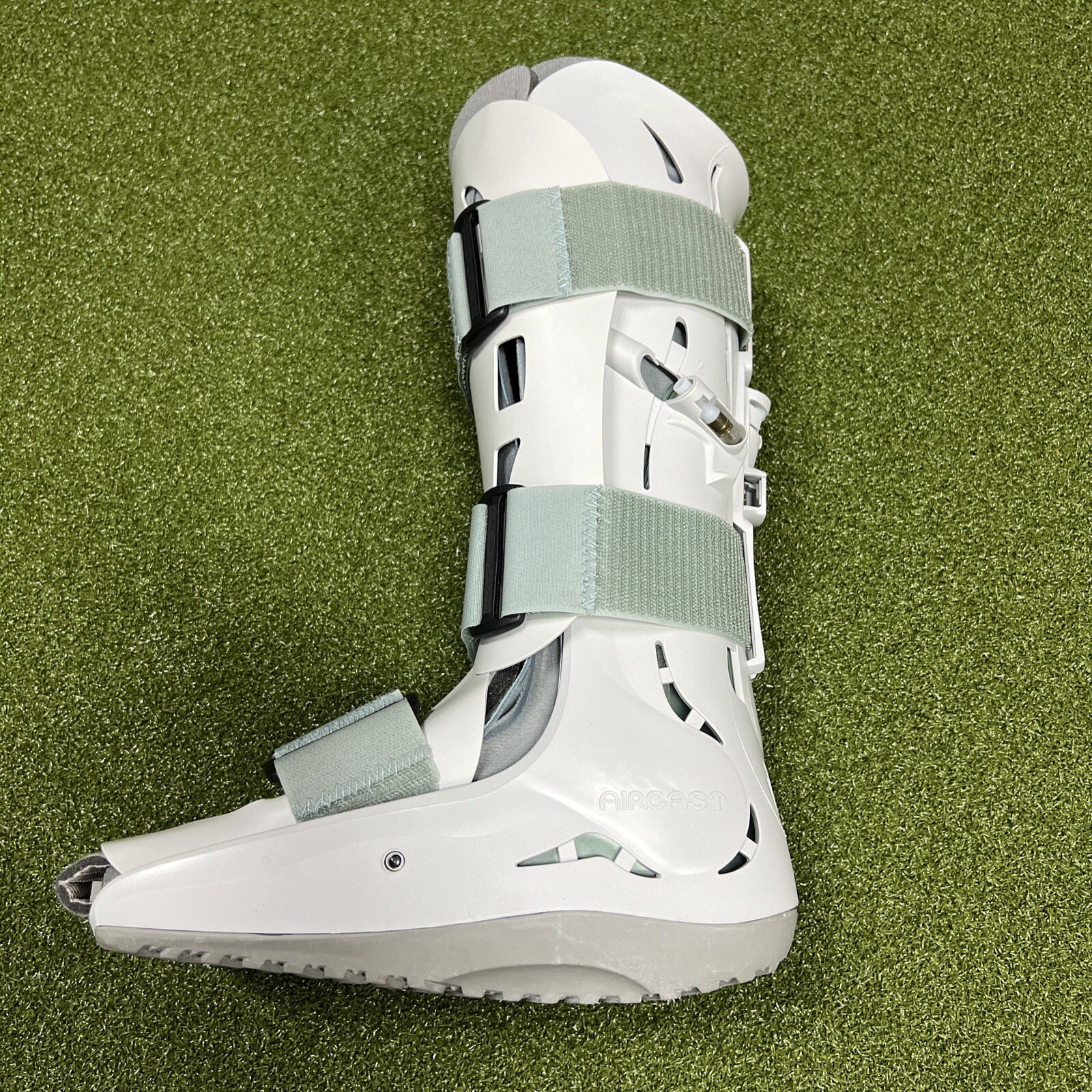 Aircast XP (Extra Pneumatic) Walker Brace/Walking Boot Size Small 01P-S
