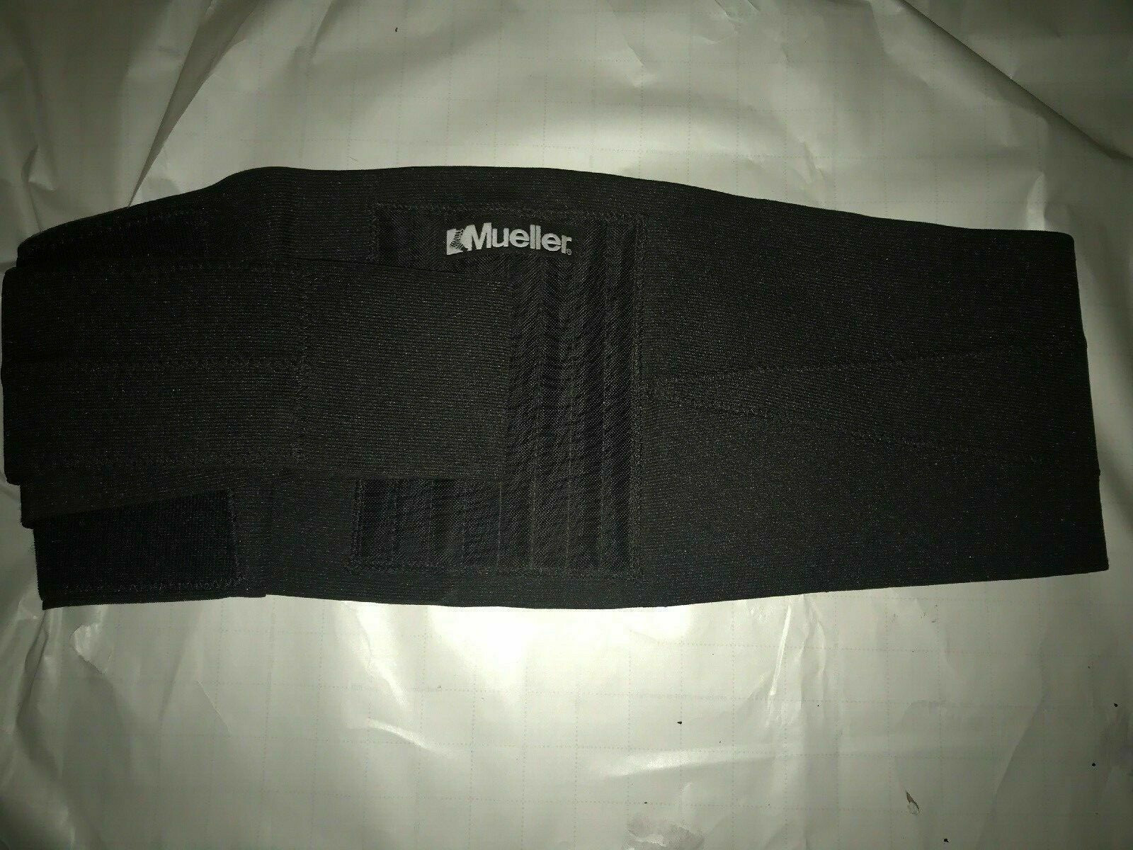 Mueller Lumbar Support Back Brace Pad Black used but good