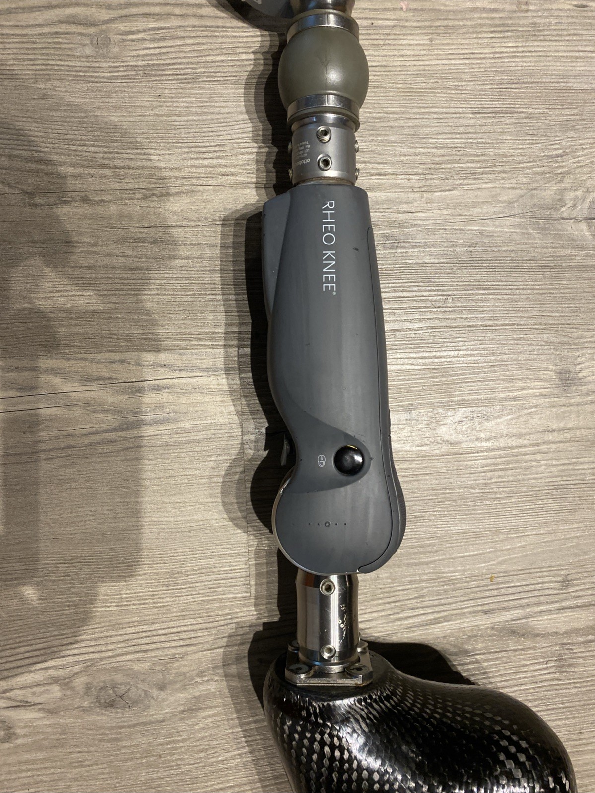 2O17 Ossur Rheo 3 Microprocessor Prosthetic Knee Excellent Conditions.