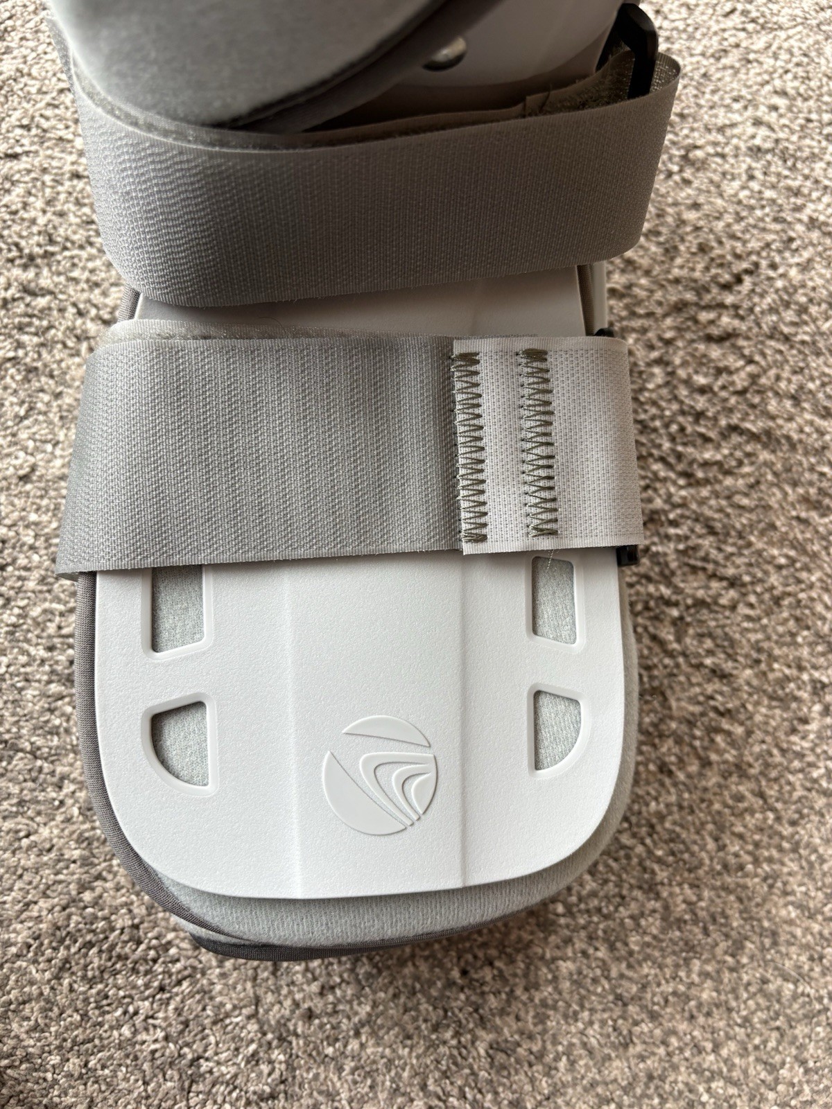BREG Genesis Mid-Calf Full Shell Walker BOOT Size large