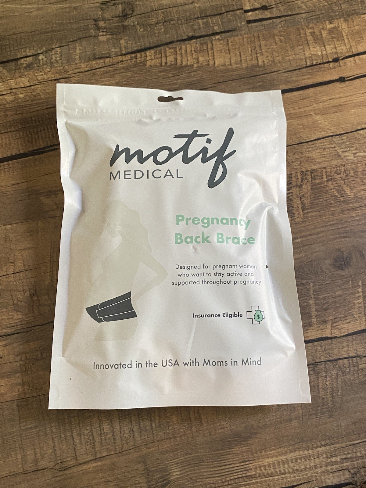 Motif Medical Pregnancy Support Band- For Women MédiumWhite Comfort Control