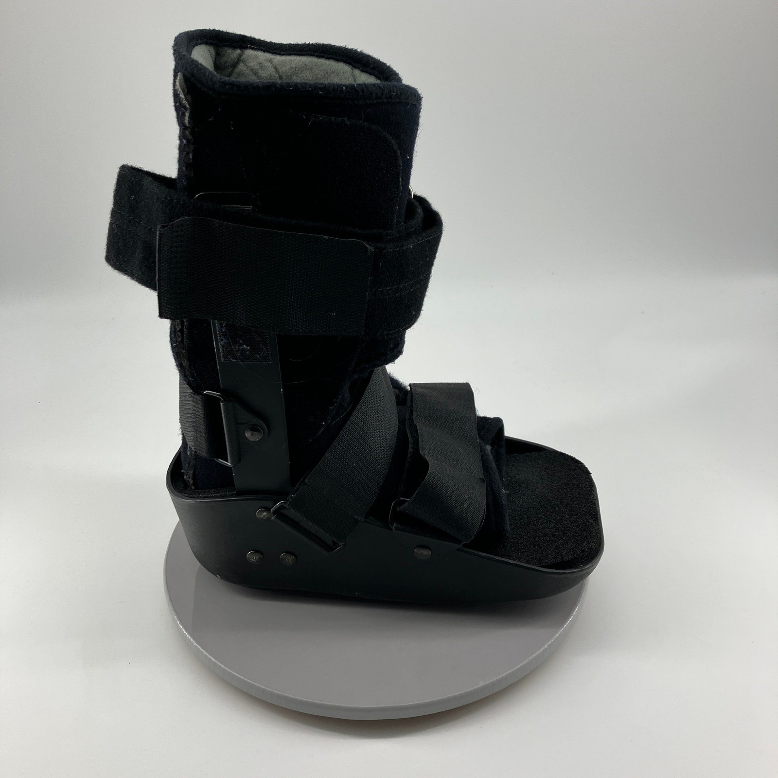 DJO MaxTrax Walking Boot Size Small Black Orthopedic Foot Ankle Walker DJ Ortho