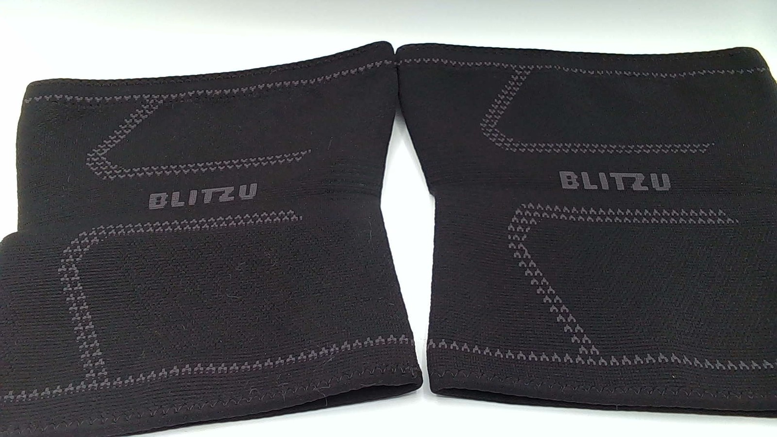 BLITZU Performance Knee Compression Sleeves, Knee Sleeve For Men And Women