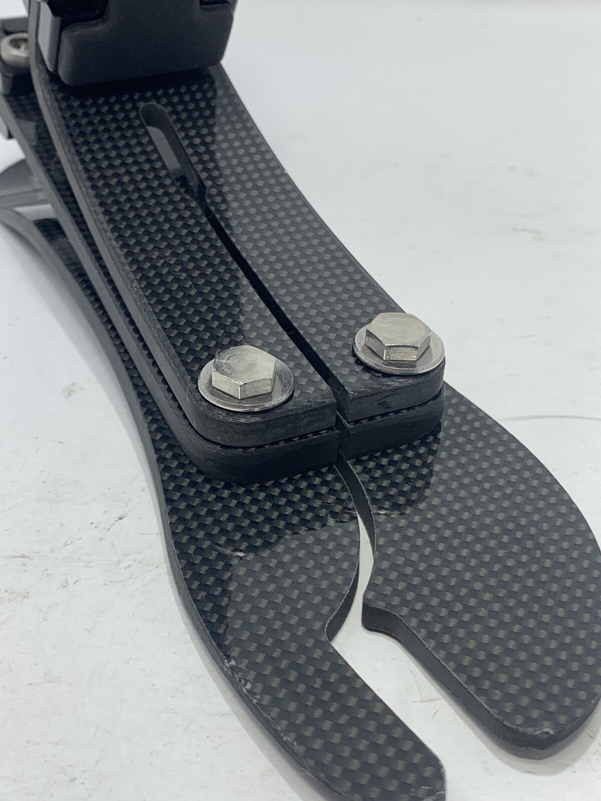 ossur pro-flex pivot prosthetic foot. Category 5. Size 28. Left Foot.