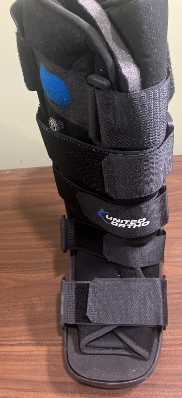 New United Ortho air Walker Fracture Tall Medical Boot size SM