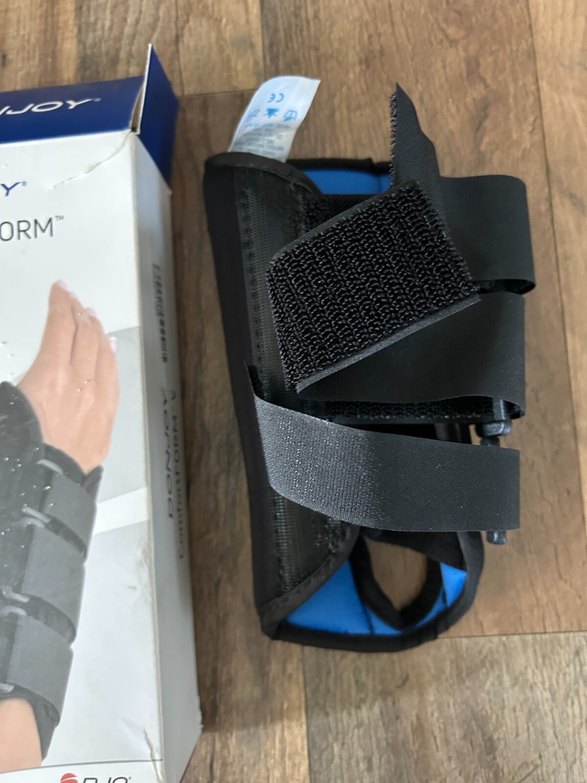 DonJoy COMFORTFORM WRIST 97833-Small Right