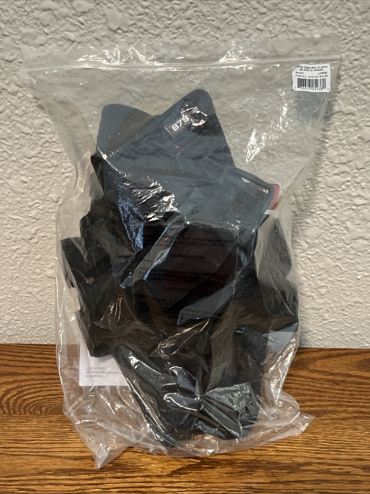 Shock Doctor 875 Ultra Knee Support w/Bilateral Hinges Size Large Black