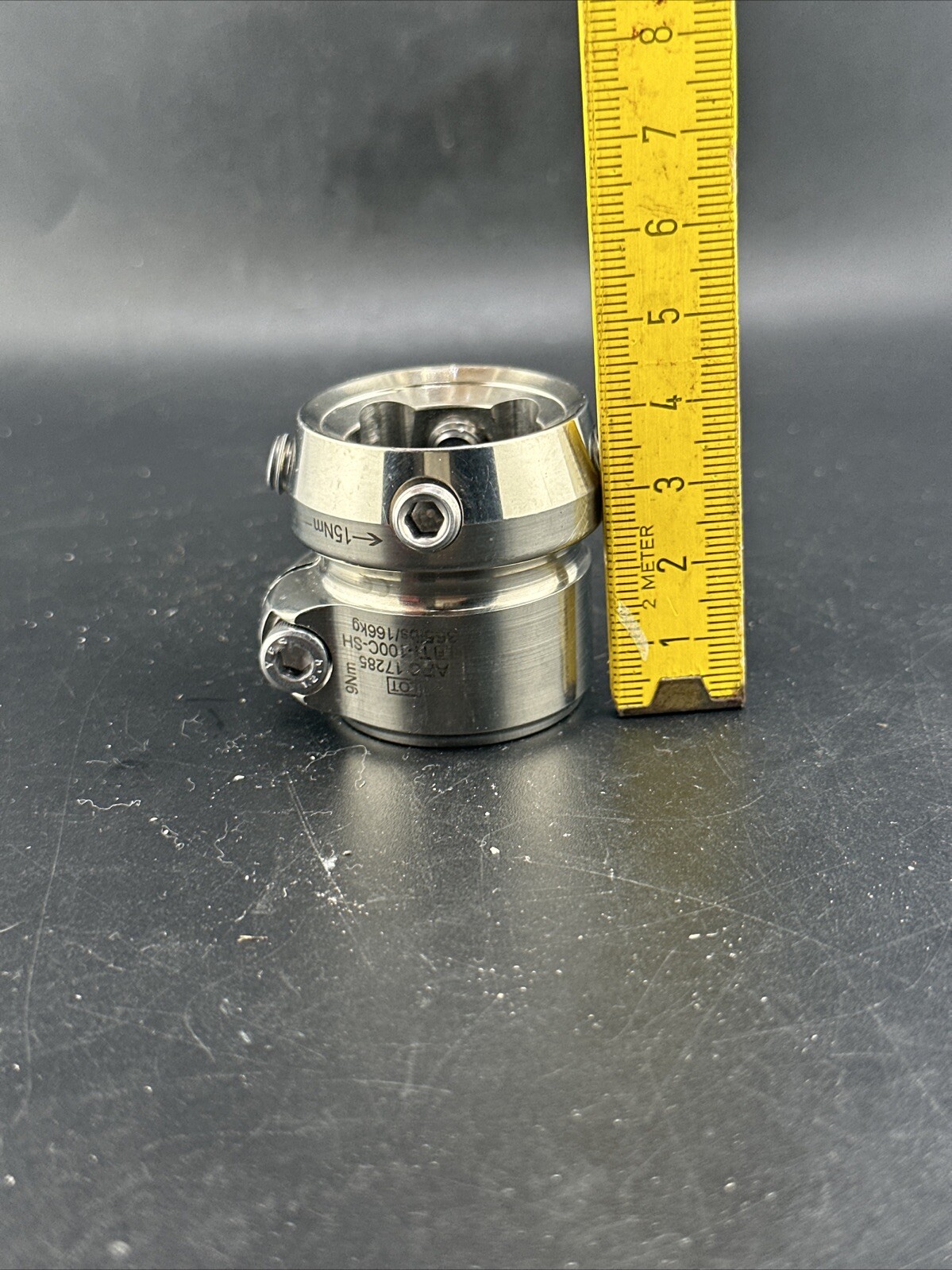 APC Short 30mm Diameter Prosthetic Tube Clamp. Titanium, TI-100C-SH.