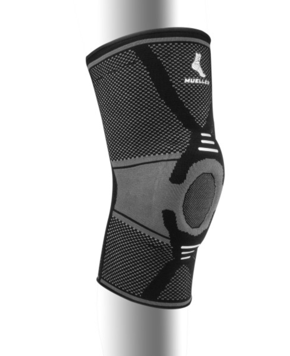 Mueller Sports Medicine Omniforce Knee Support, Small – X-Large