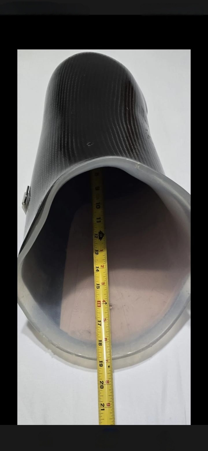 Socket of fiber Carbono In Perfect Condition.