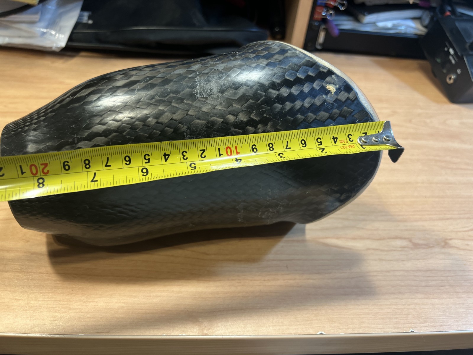Right leg Below Knee (BK) Prosthetic Socket Carbon Fiber USED