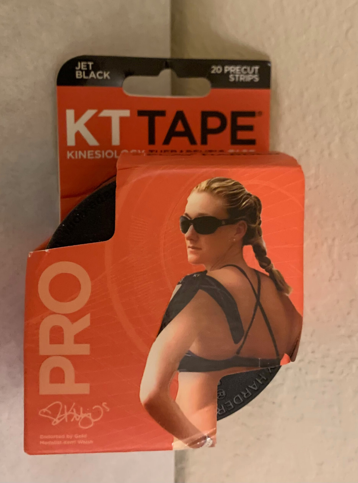 KT Tape Pro Kinesiology Therapeutic Tape Precut Strips Jet Black 20 Strips