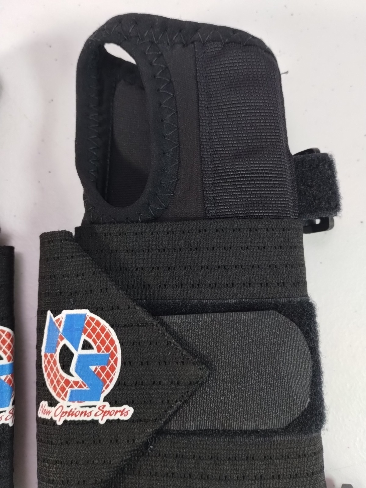 New Options Sports Wrist Support – 1 Left Hand & 1 Right Hand Medium – USA Made