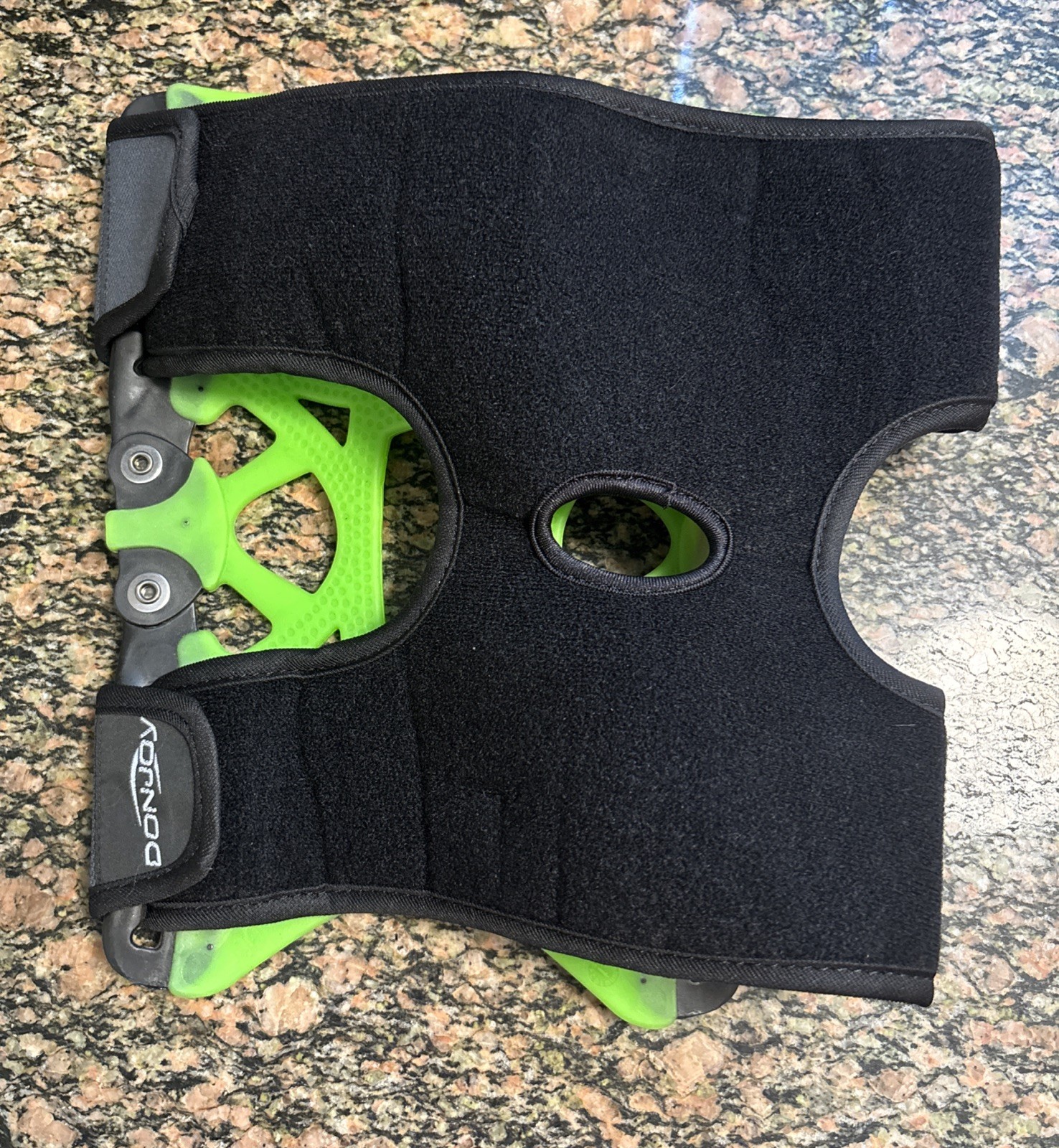 Donjoy REACTION Knee Brace – Green XXXL