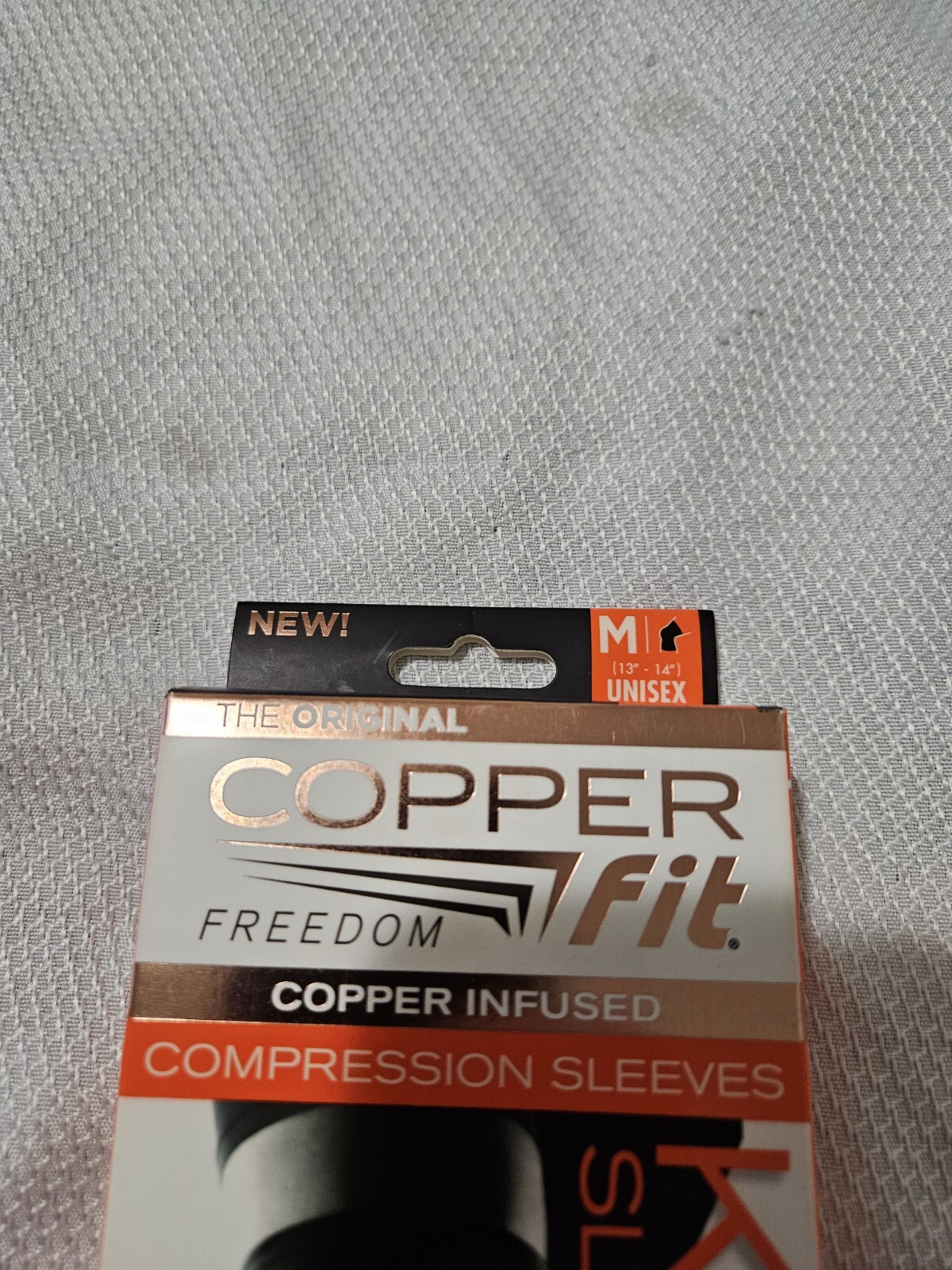 Copper Fit Freedom Knee Compression Sleeve Unisex Medium 13″ to 14″ Black New E4