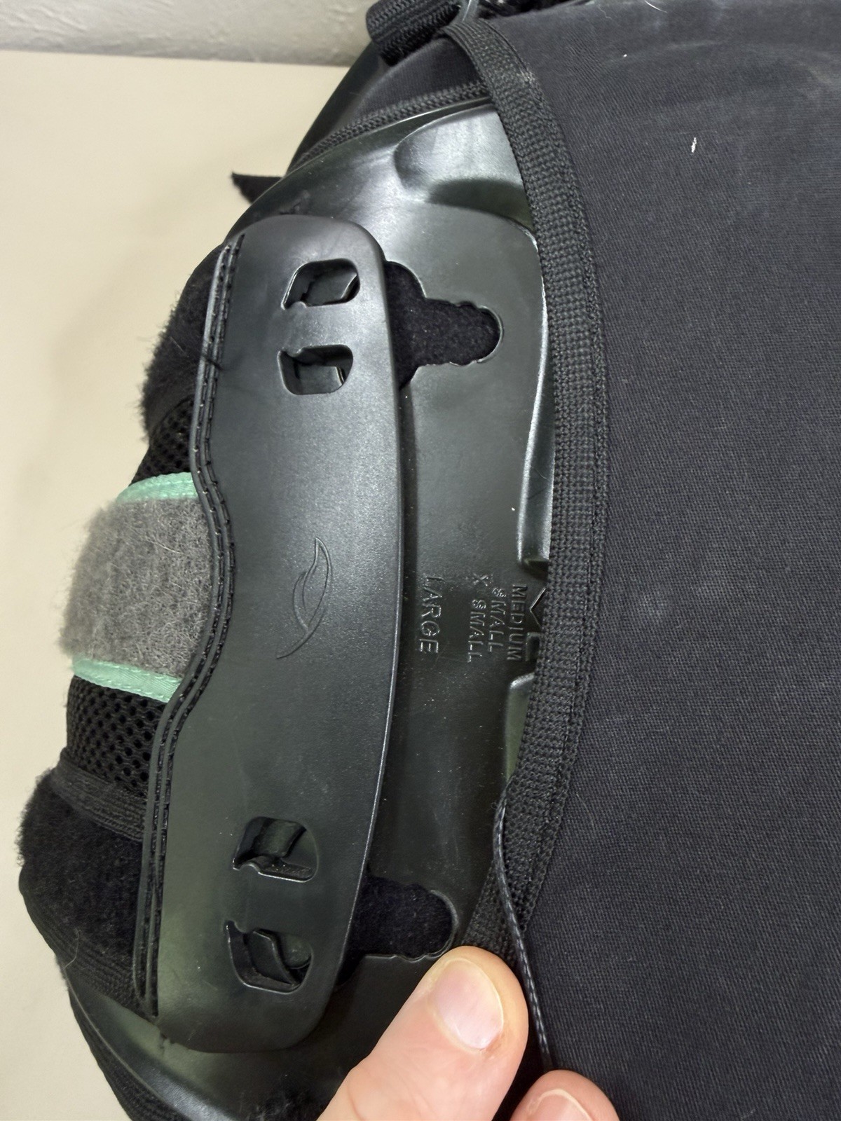 Aspen Horizon 464 TLSO Large Adjustable Back Brace Black GUC
