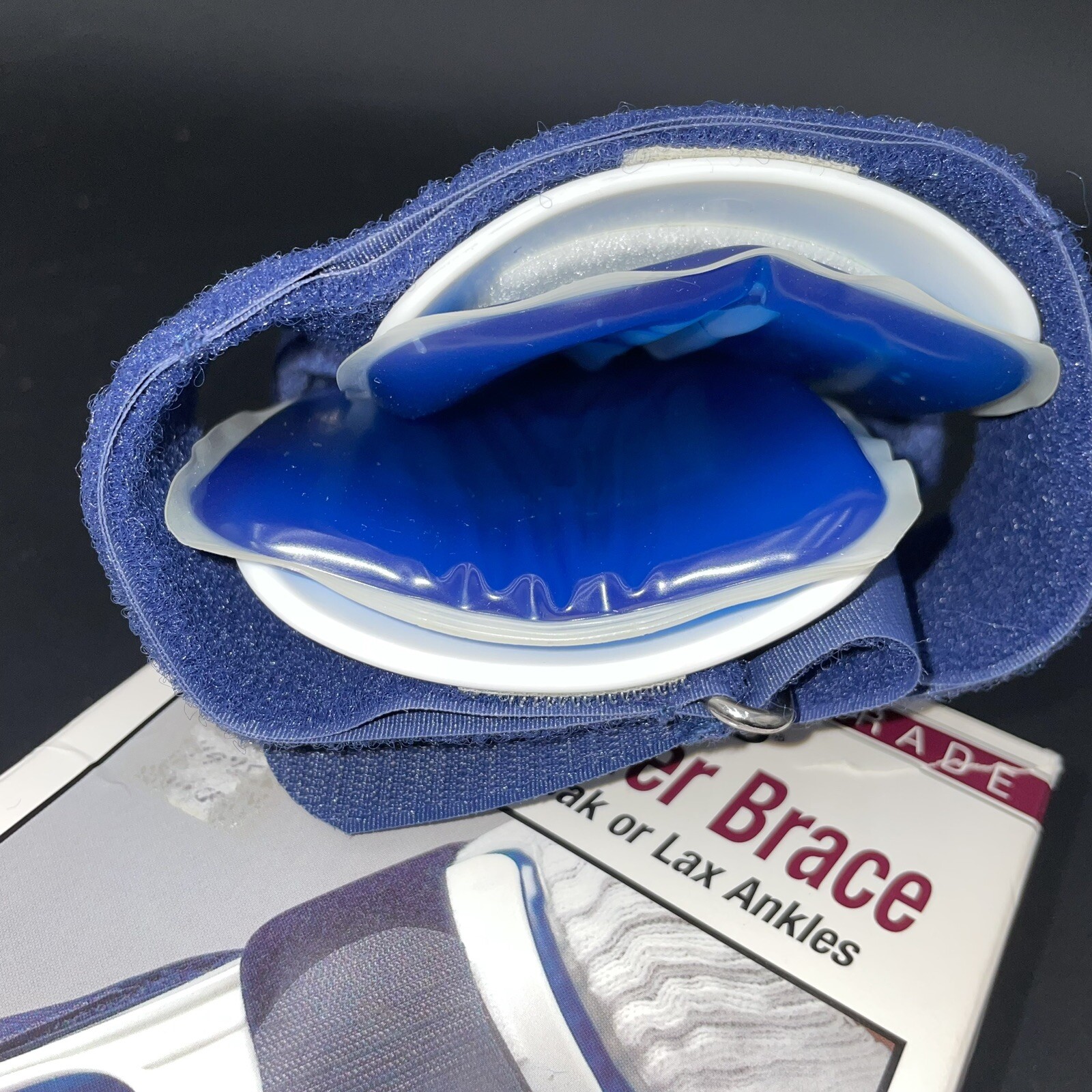 FLA Orthopedics Gel Brand Ankle Brace B5-740840 Gel Band Right Foot