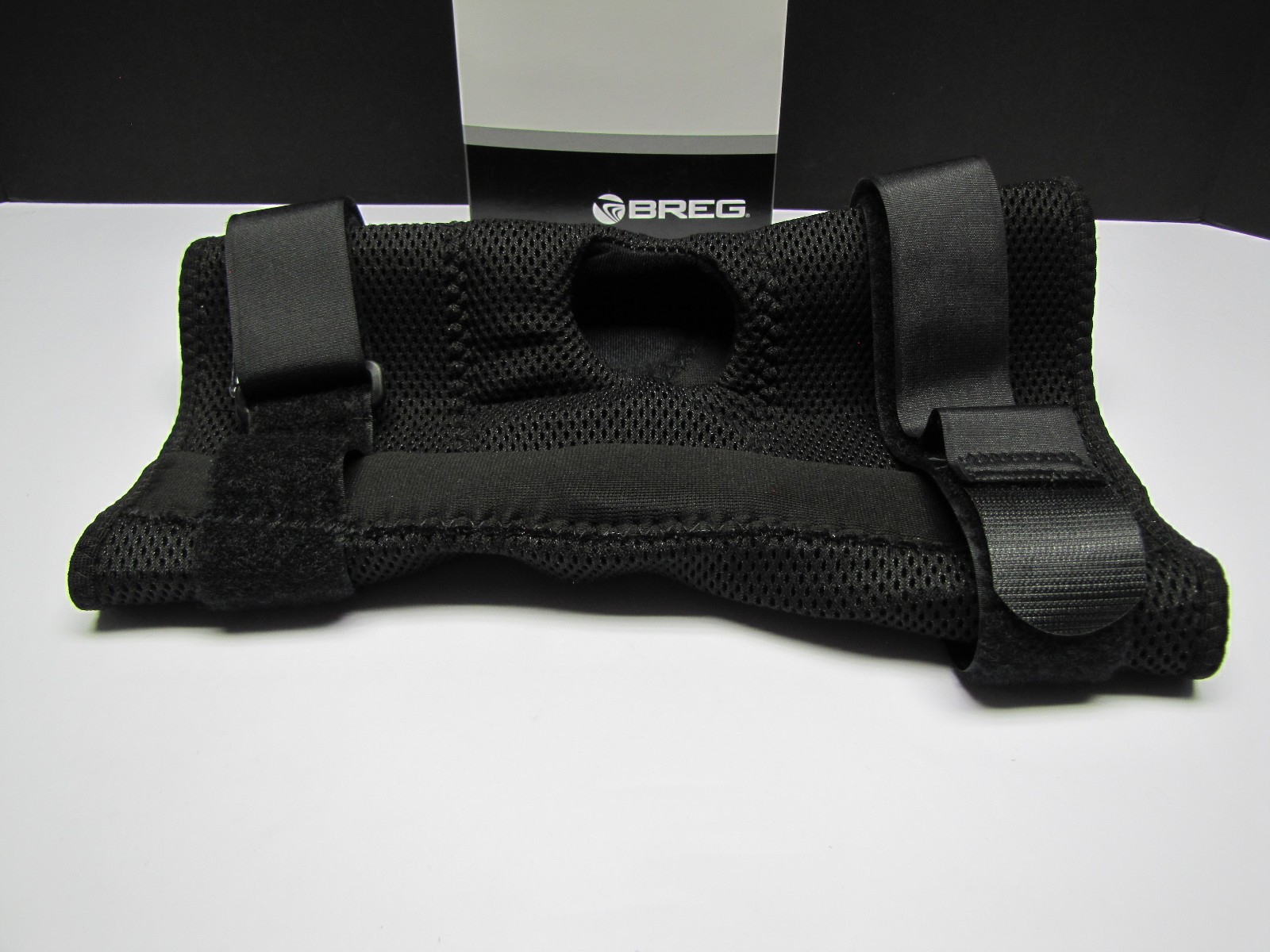 Breg Airmesh Economy Hinged Pull-On Knee Brace w Open Back – Large 21714