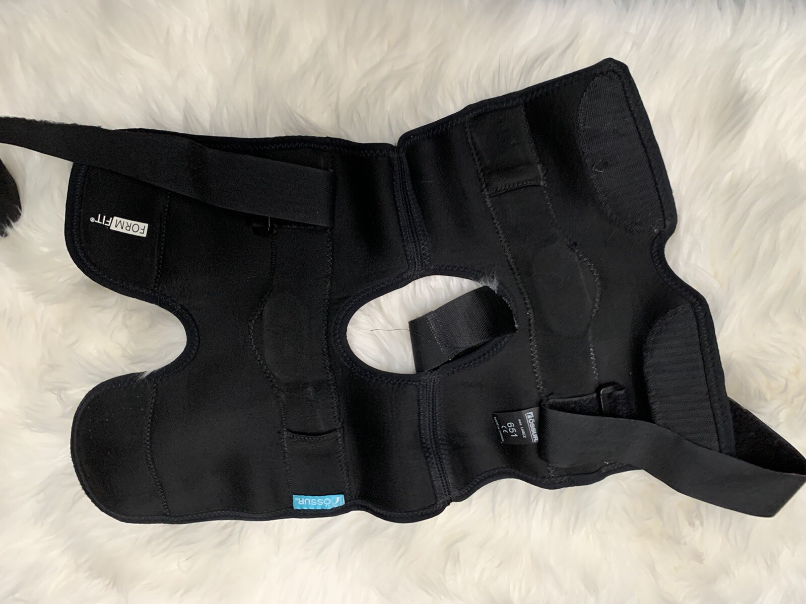 Ossur Formfit 651 Knee Brace Wrap-around Short 2 Strap Version Size Large