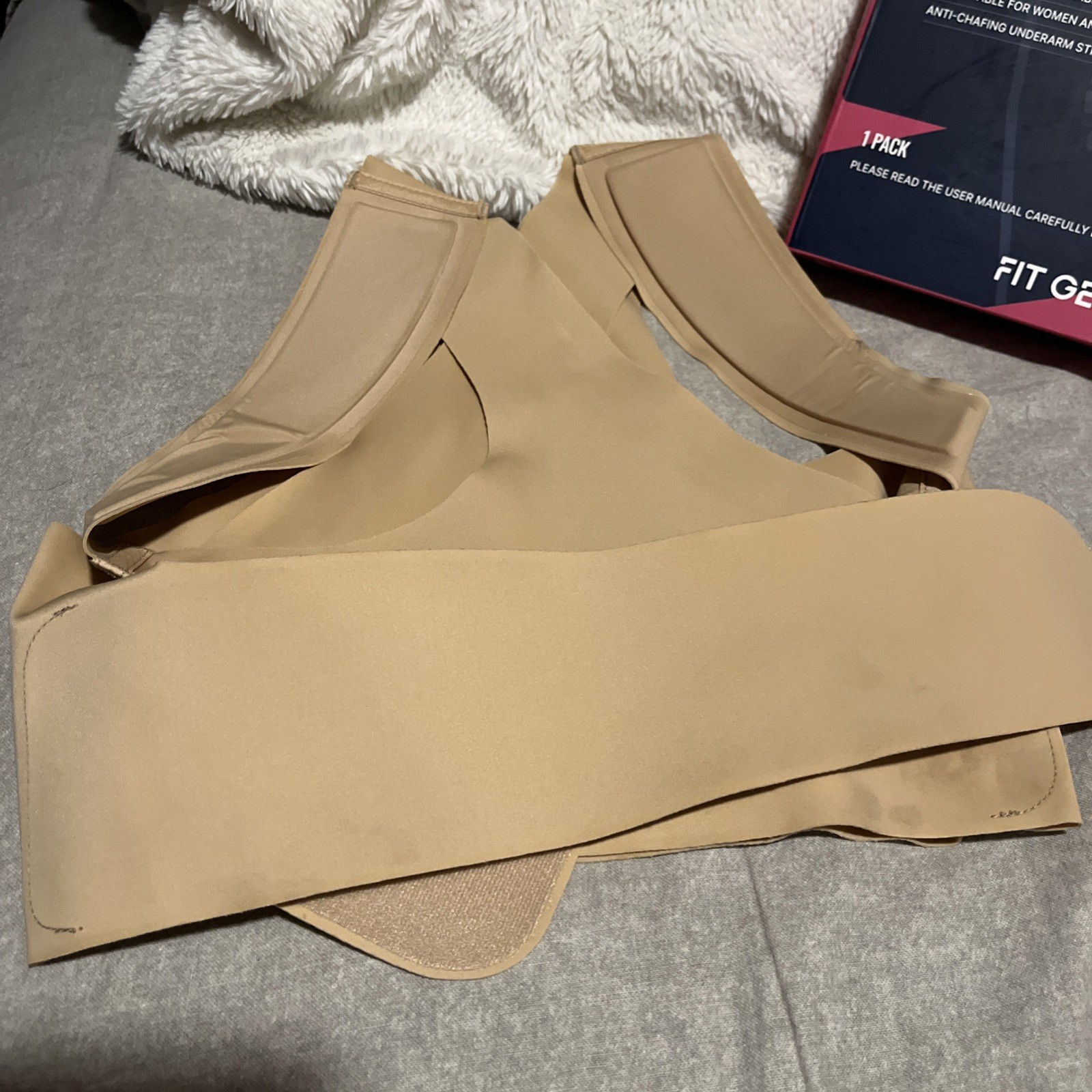 FIT GENO BACK BRACE & POSTURE CORRECTOR MEN & WOMEN / Nude color/ NEW