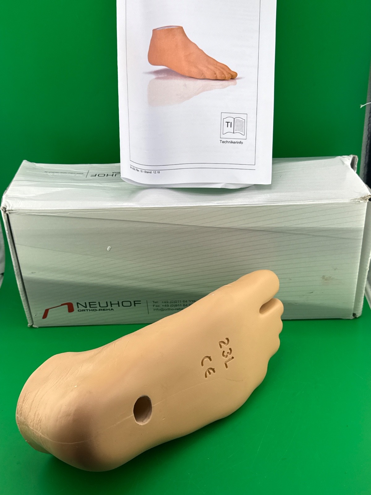 Neuhof dyna prosthetic foot. Great condition. Left. Size 23.