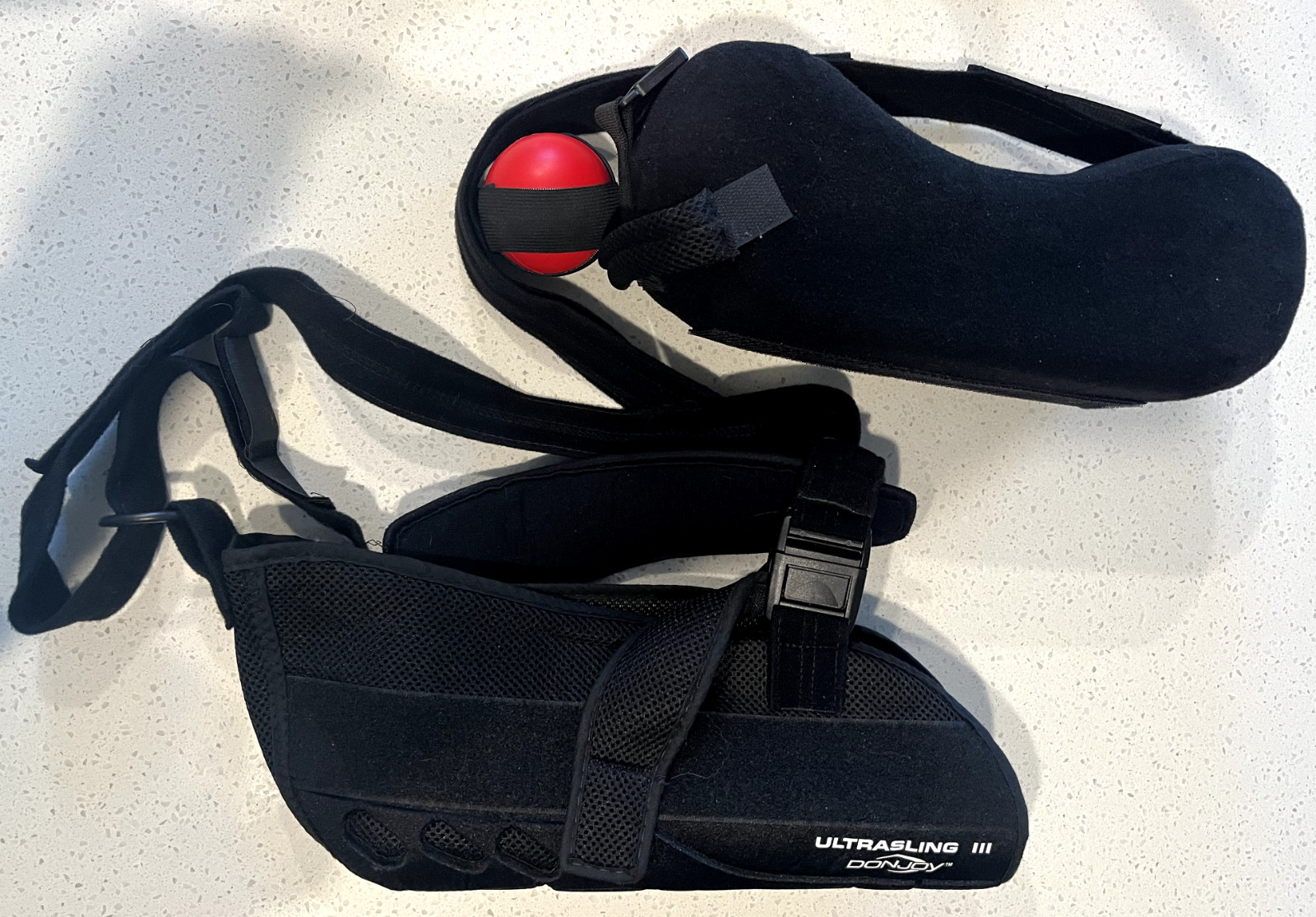DonJoy UltraSling III Shoulder Support Pillow Sling Brace Unisex Size Medium