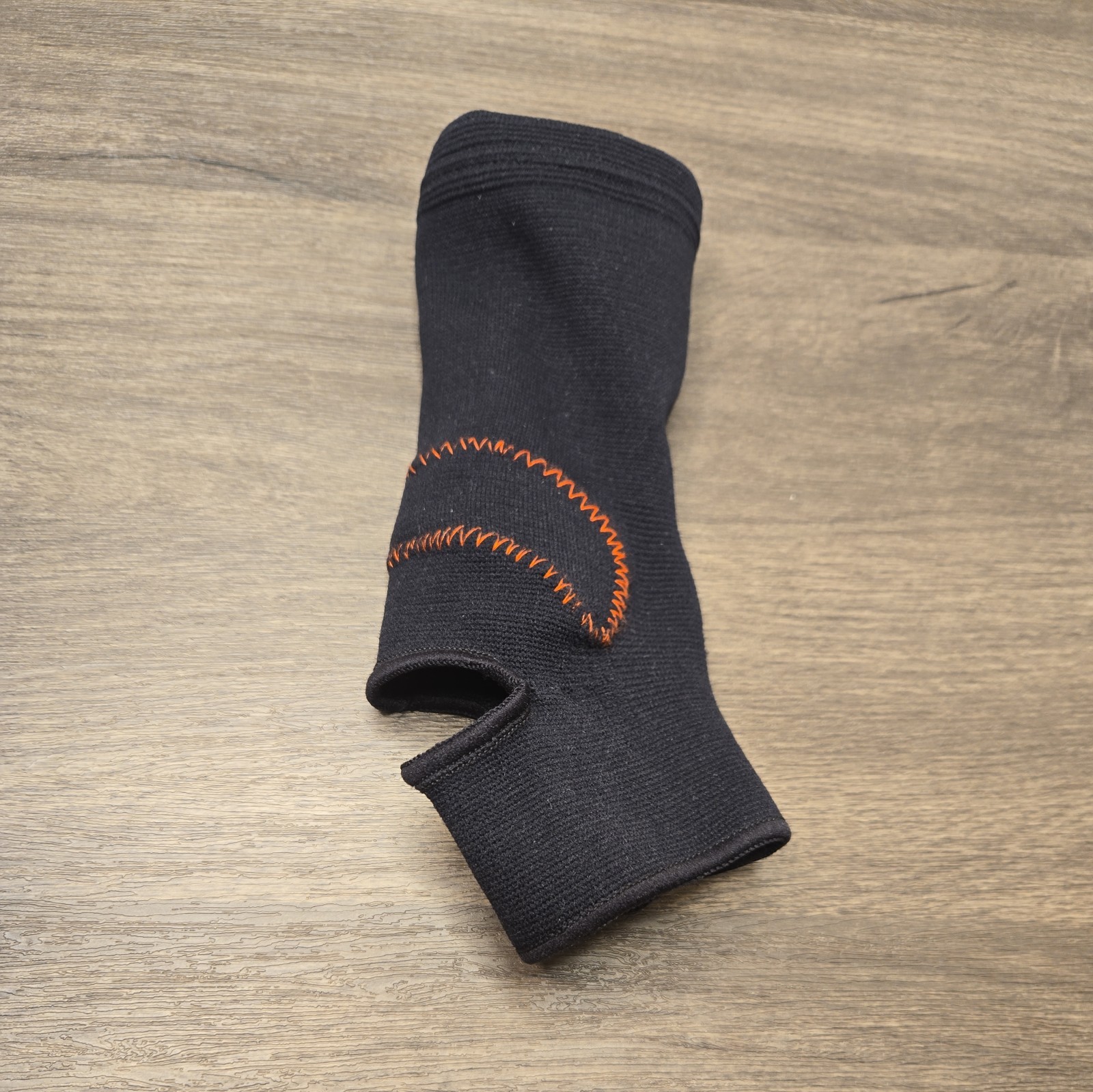 ACE Compression Ankle Support Small/Medium – Two Compression Zone NEW ( no box )