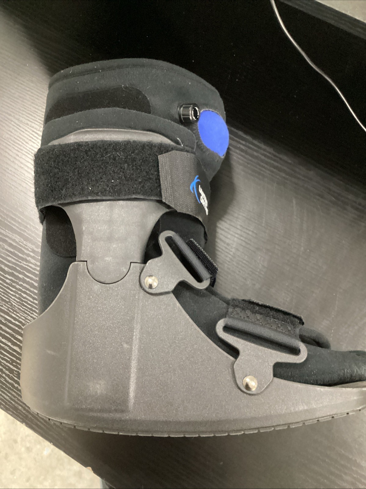 United Ortho Short Air Cam Walker Fracture Boot SMALL Black Used