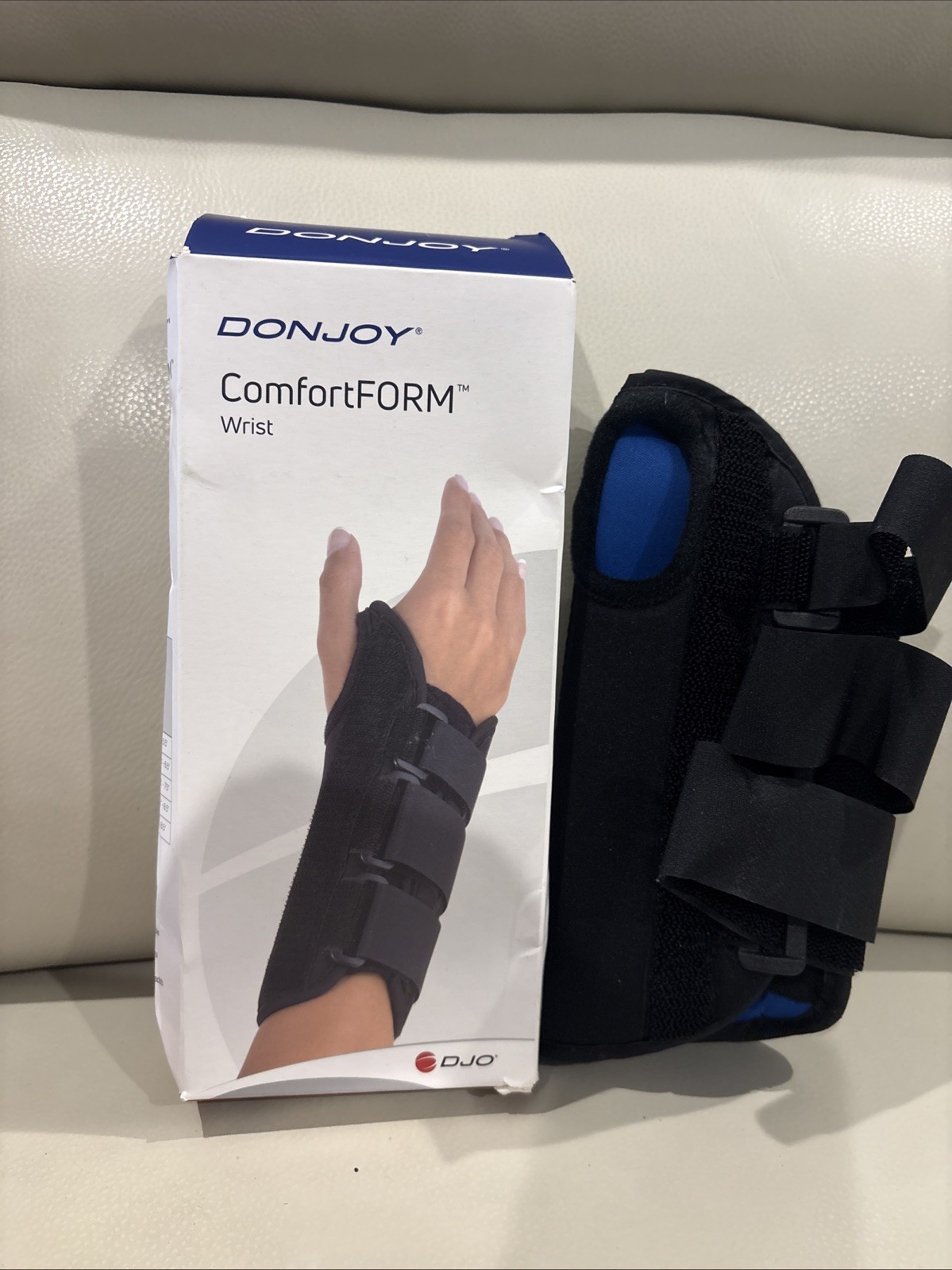 DonJoy COMFORTFORM WRIST – Large-Right