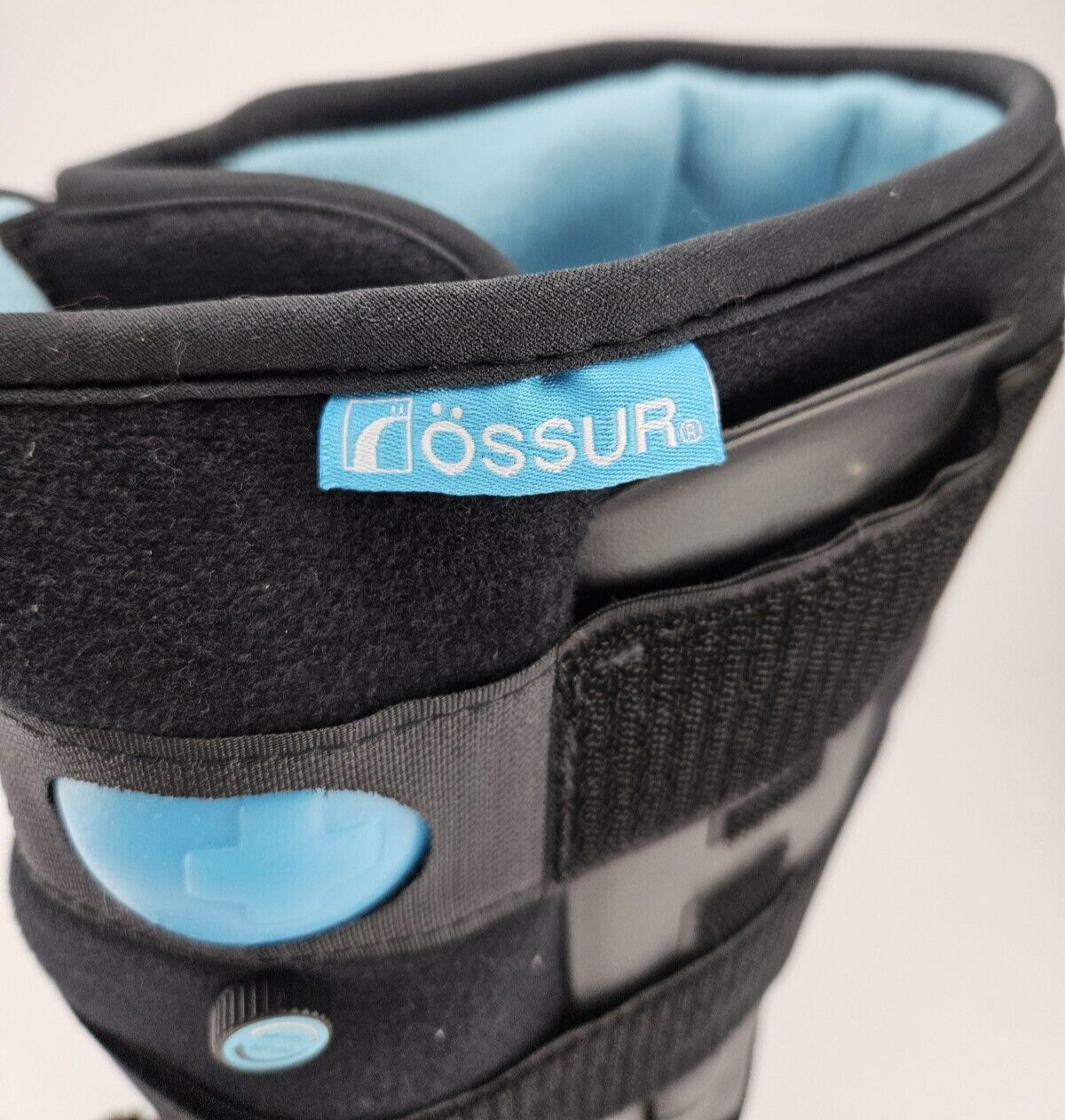 Ossur Black Formfit Walker Air Boot Large Hook and Loop Strap for Either Foot