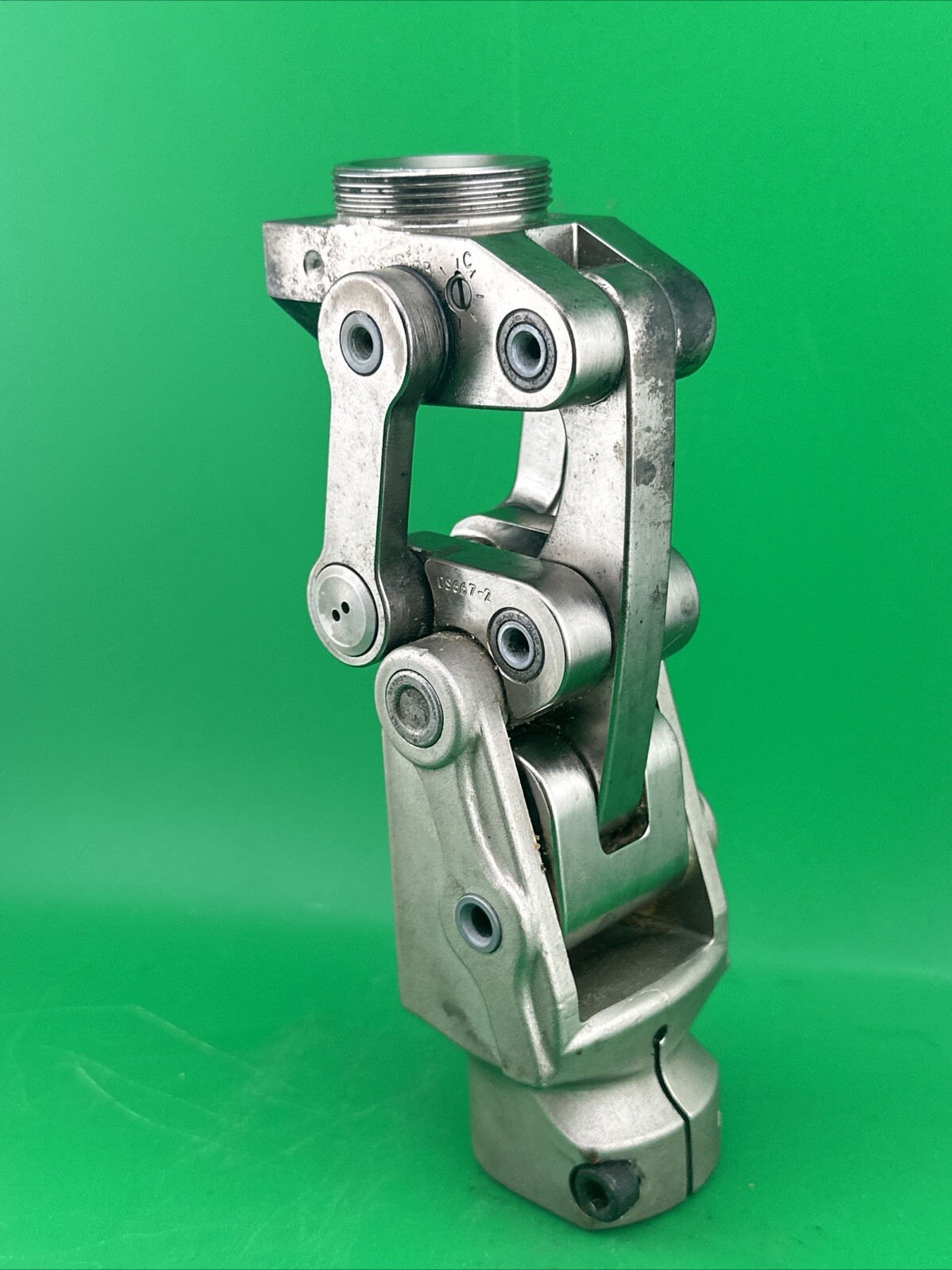 Ossur Polycentric 2000 Prosthetic Knee. Hydraulic Has Air in It. Parts Only.