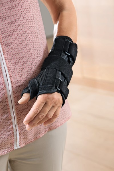 SALE Actimove Manus Forte Wrist and Thumb Brace Plus – Black Right X-Small, NWOP