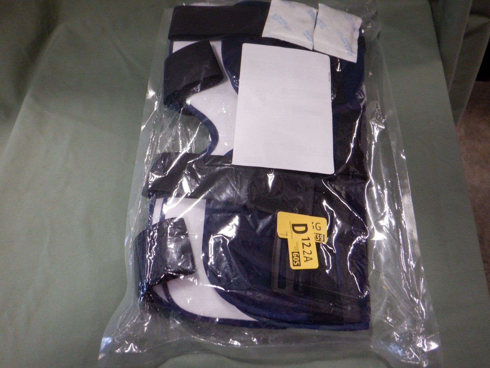 Sporting Goods – United Ortho 16″ 3-Panel Knee Immobilizer – New In Package