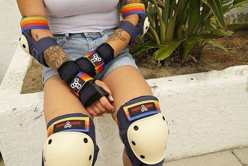 Triple Eight Saver Series 3-Pk Pad Set Knee Elbow Wrist Skateboard Junior Sz
