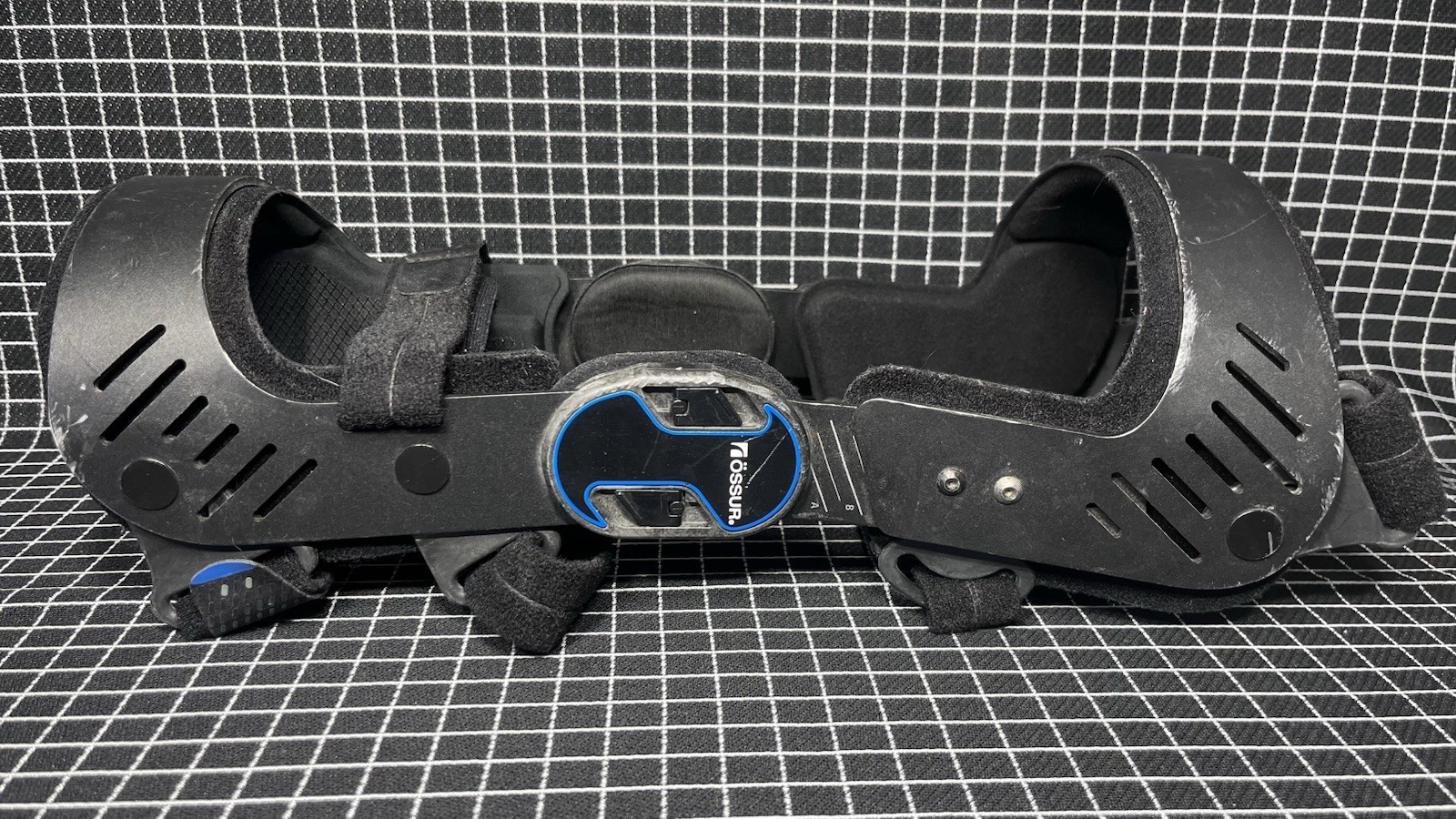 Ossur Rebound DUAL Knee Brace LEFT MEDIUM Hinged Orthopedic Support OA Ligament
