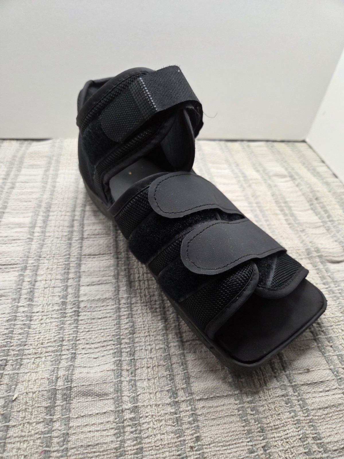 ProCare Squared Toe Post-Op Shoe Size: LARGE