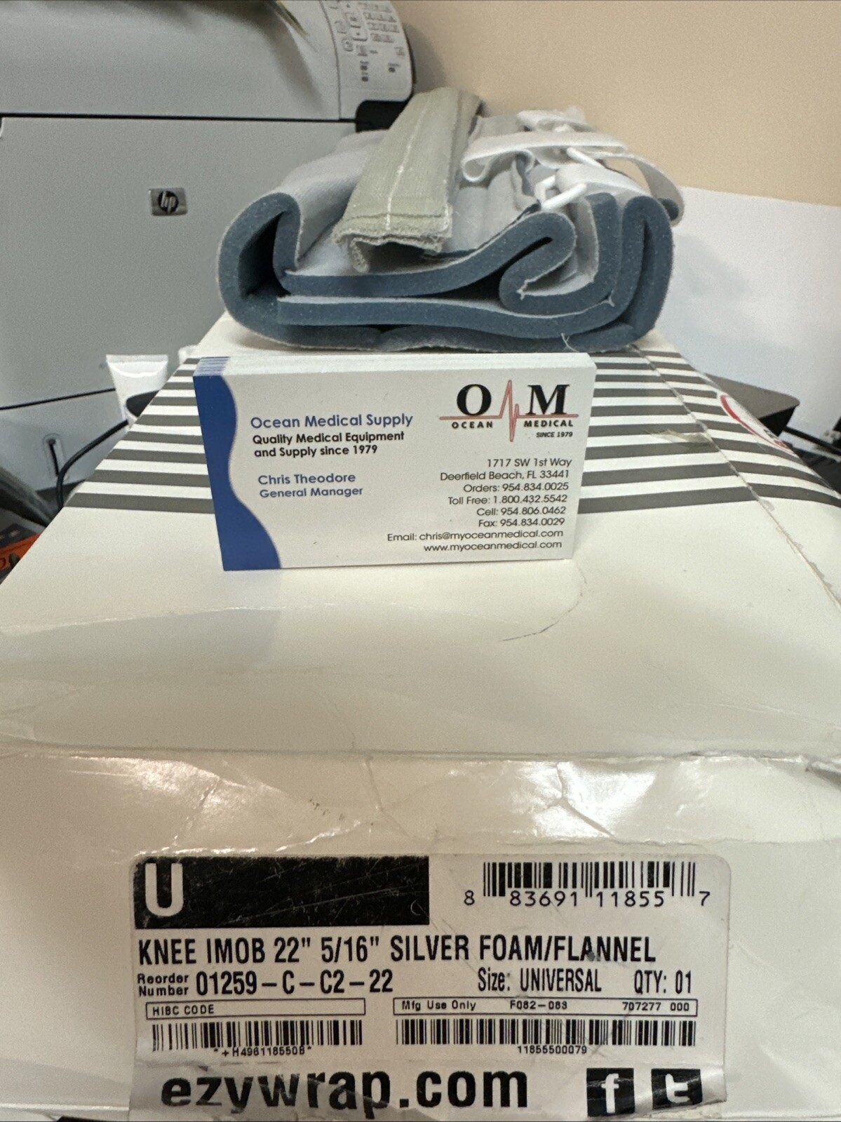 Knee Immobilizer 22” Silver Foam/Flannel, Universal Size, EZ Wrap #01259C, New!
