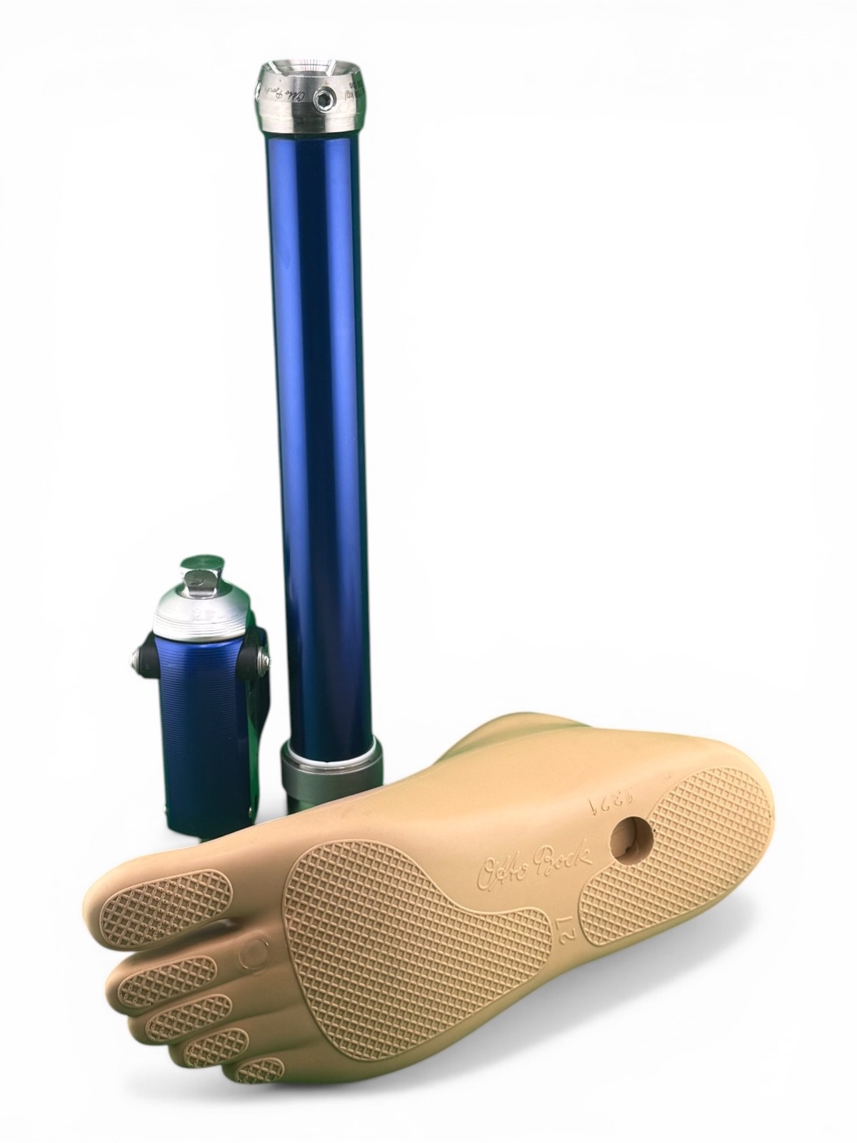 otto bock 3WR95 1WR95 4WR95=3 2WR95=1. prosthetic Knee, right foot, components.