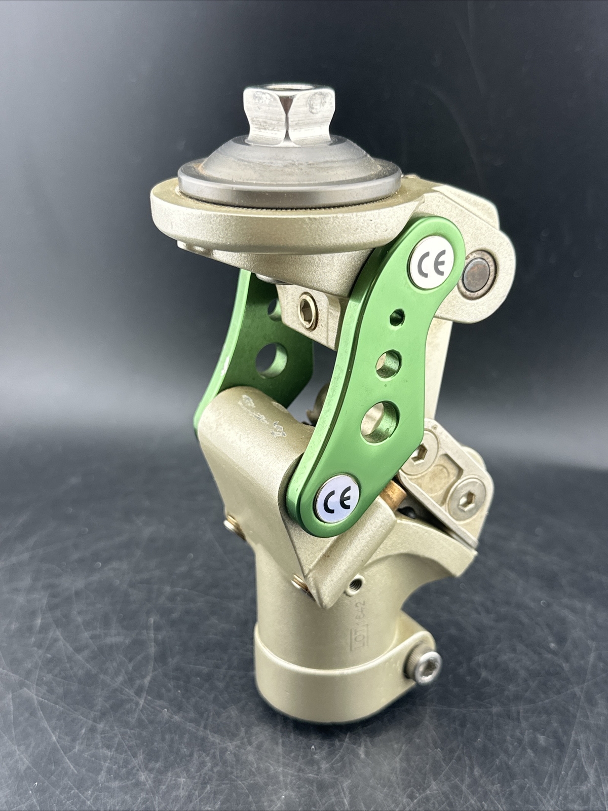 st&g prosthetic knee. STANCE FLEXION 5-BAR MECHANICAL KNEE.