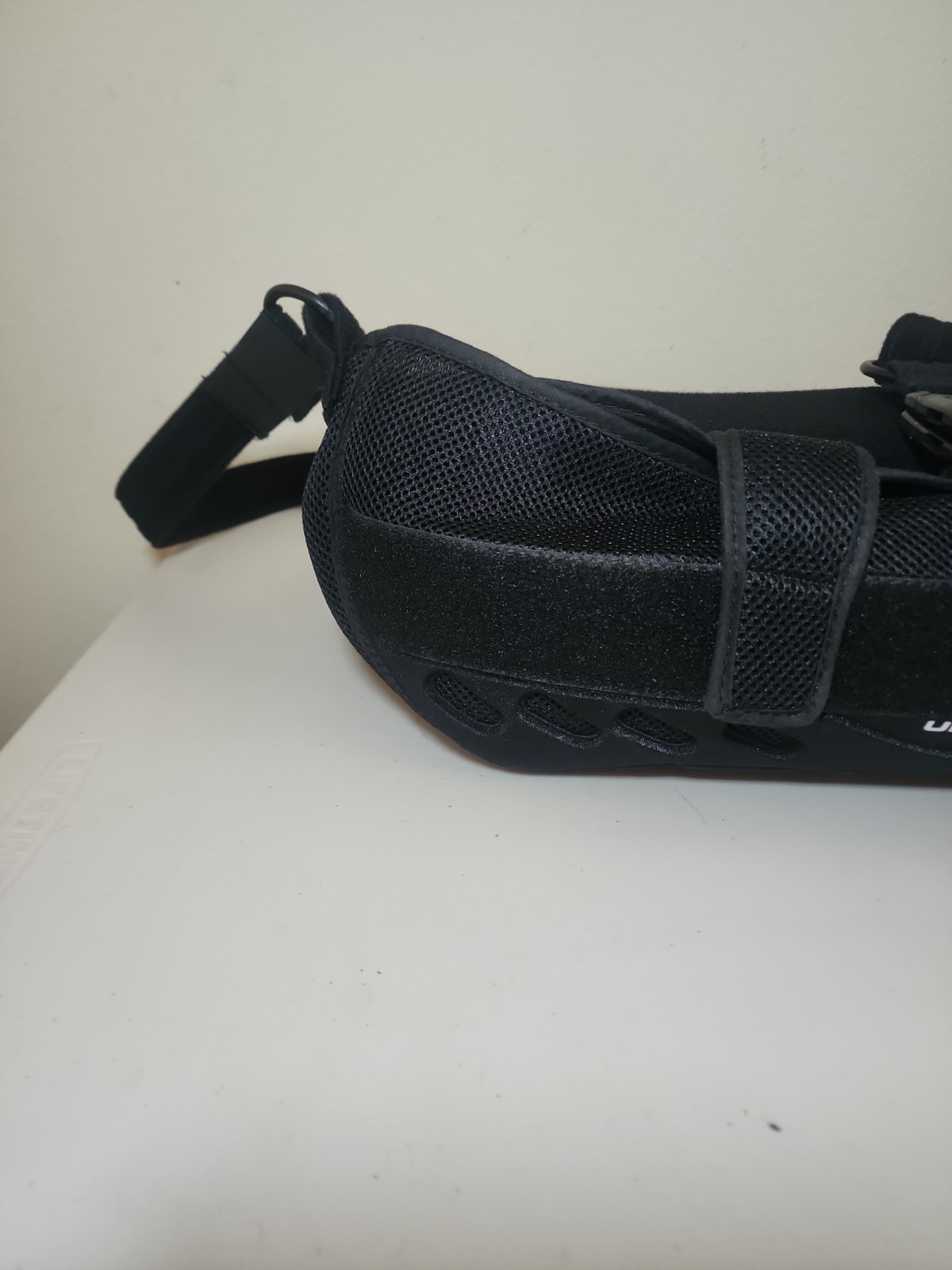 DonJoy UltraSling III Adjustable Shoulder Sling Small Arm Immobilization