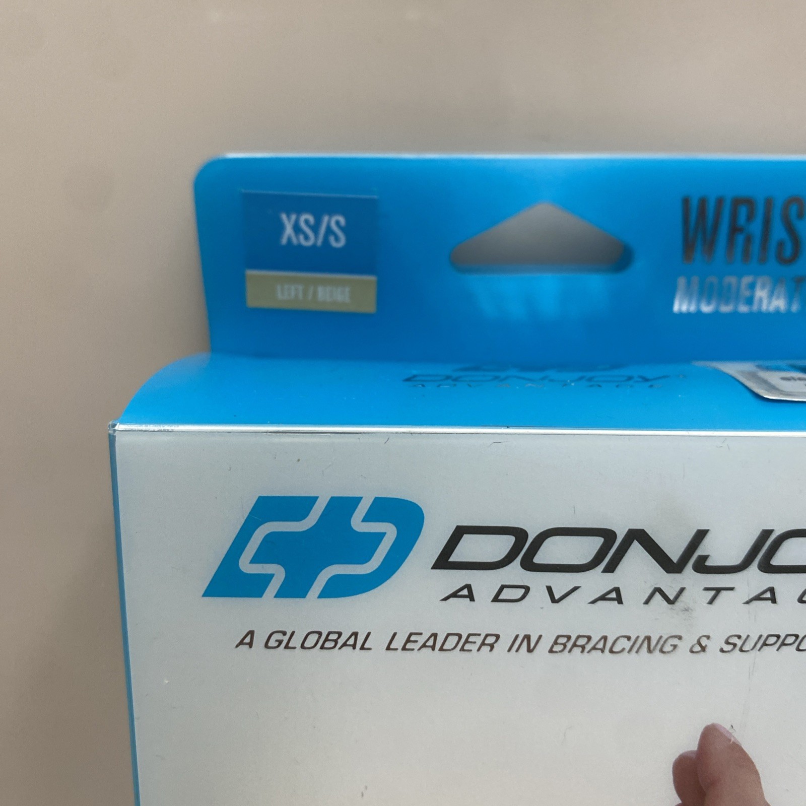 Donjoy Advantage Stabilizing Elastic Wrist with Palmer Stay, XS/S
