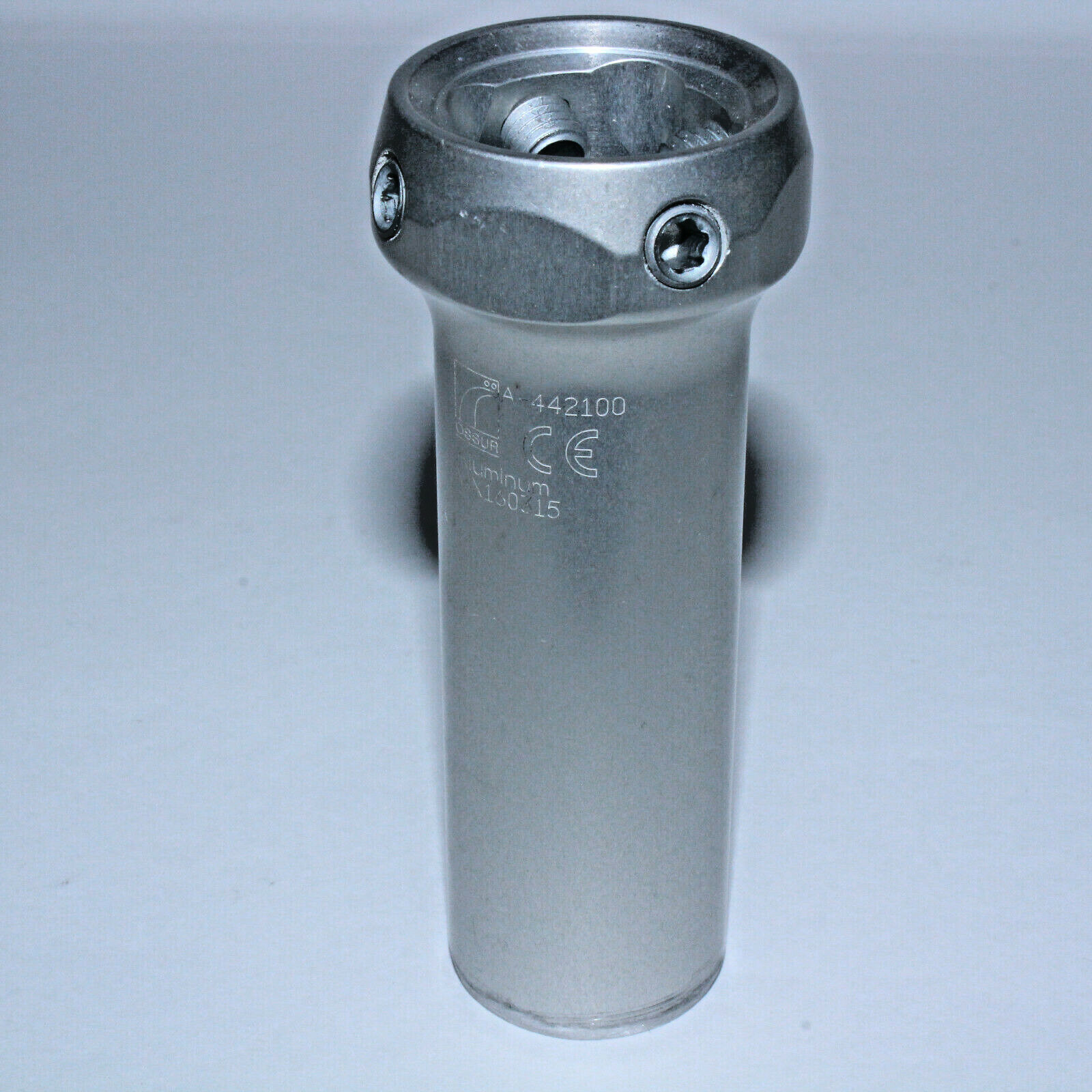 OSSUR A-442100 PROSTHETIC SHORT FEMALE SINGLE ADAPTER – 100mm Aluminum