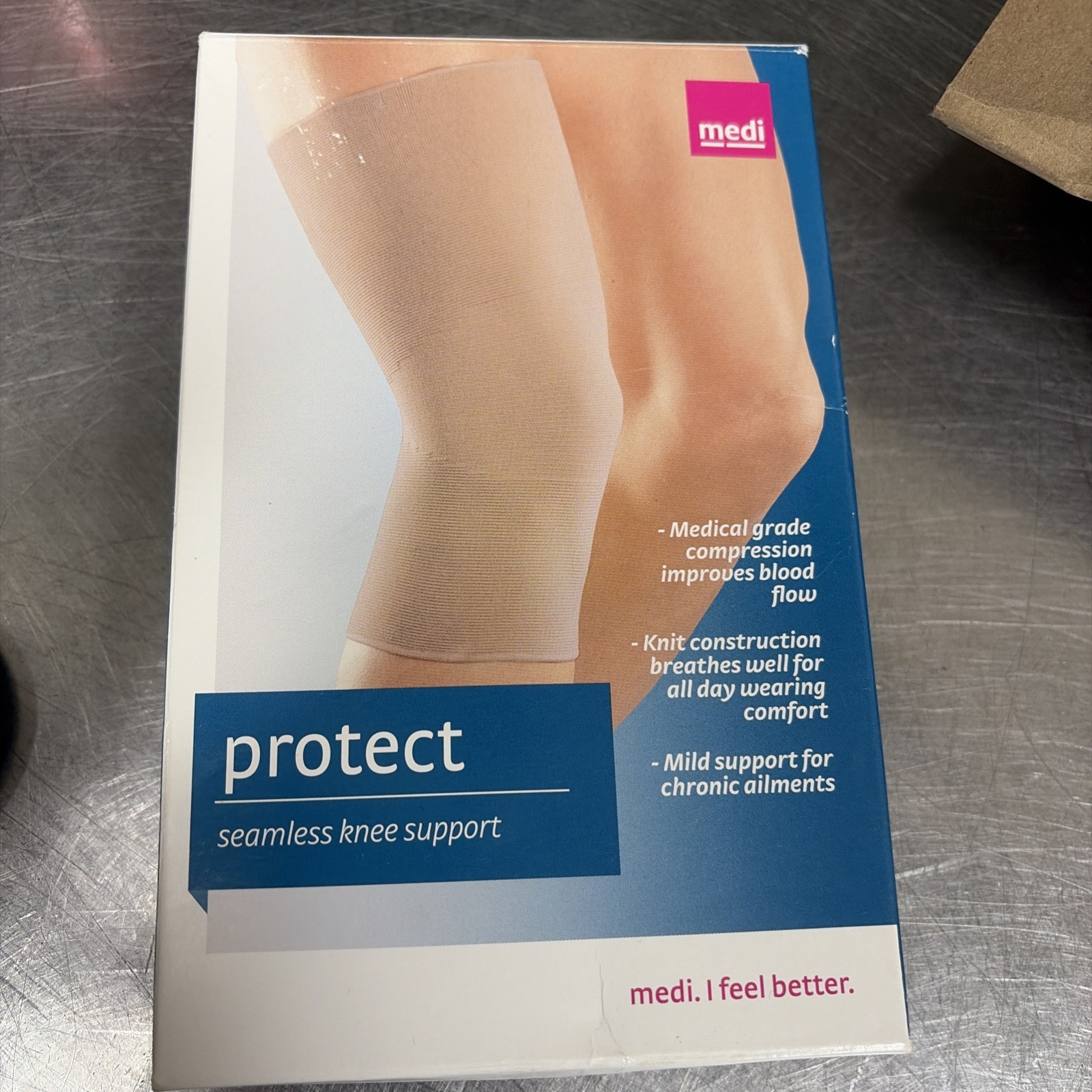 Mediven Seamless Knit Knee Support Silicone Top Band (Beige) Medium 60203