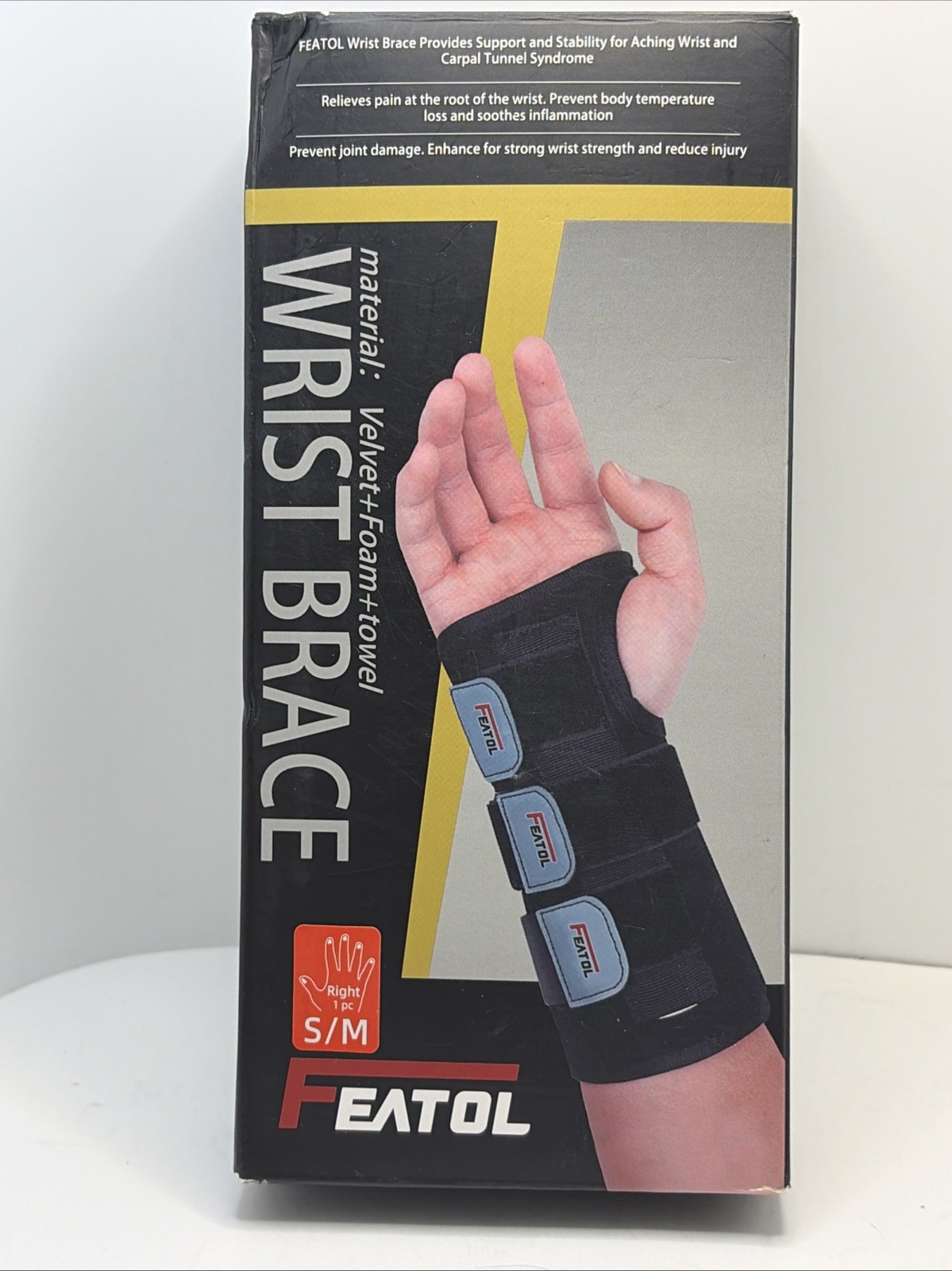 FEATOL Black Wrist Brace for Carpal Tunnel Syndrome Right Hand Small/Medium