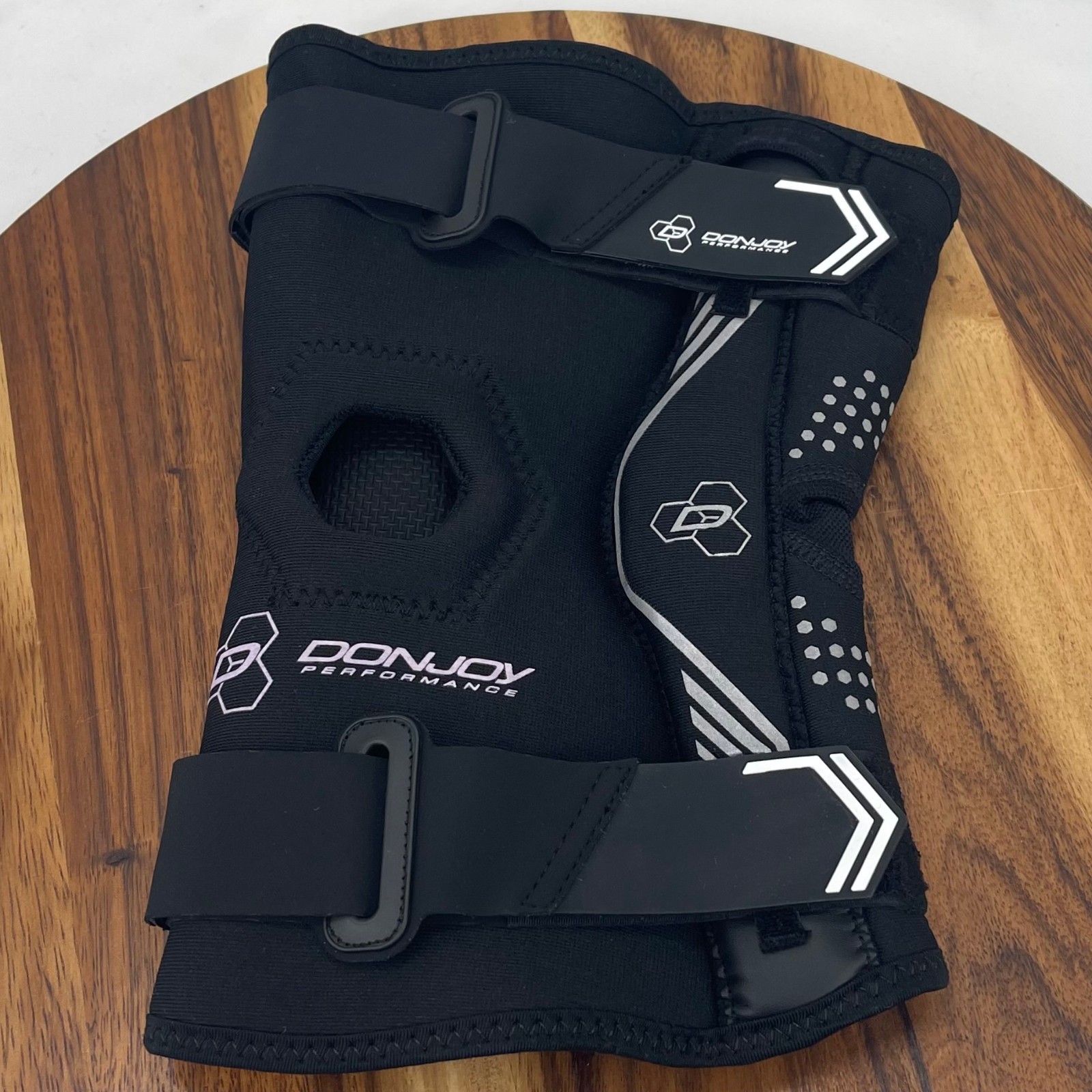 Donjoy Performance Bionic Drytex Adjustable Knee Sleeve (Black) (Large)