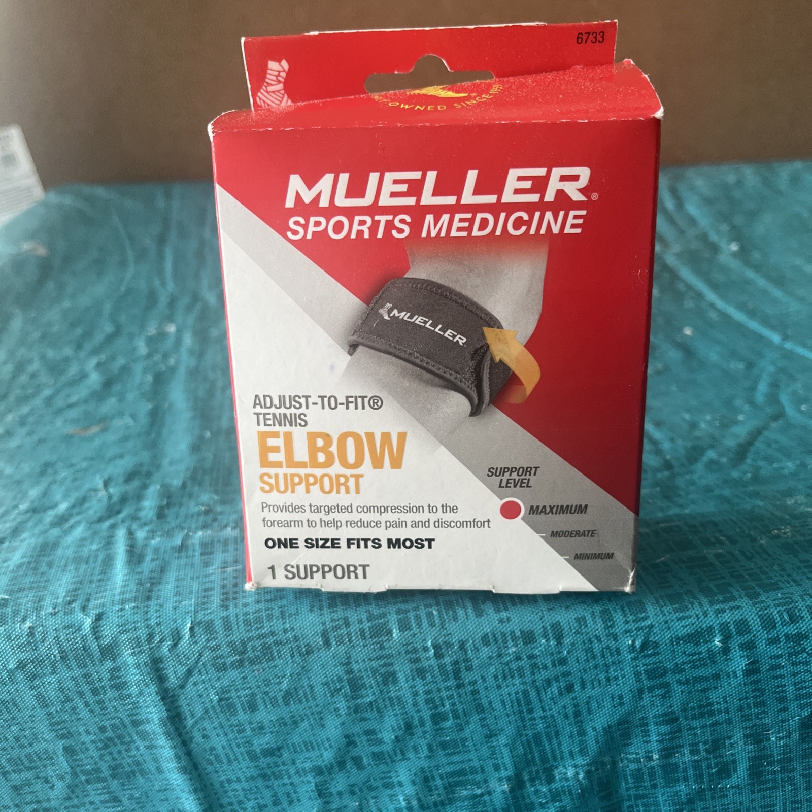 Mueller Sports Medicine Adjustable Elbow Support/ One Size Fits Most/ New